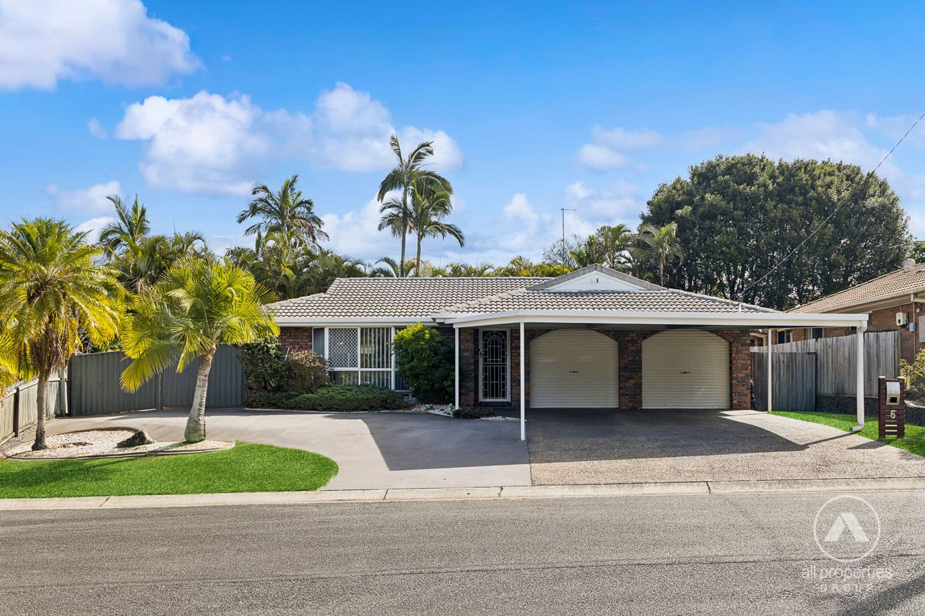 5 Calluna Court, Regents Park - Image 1