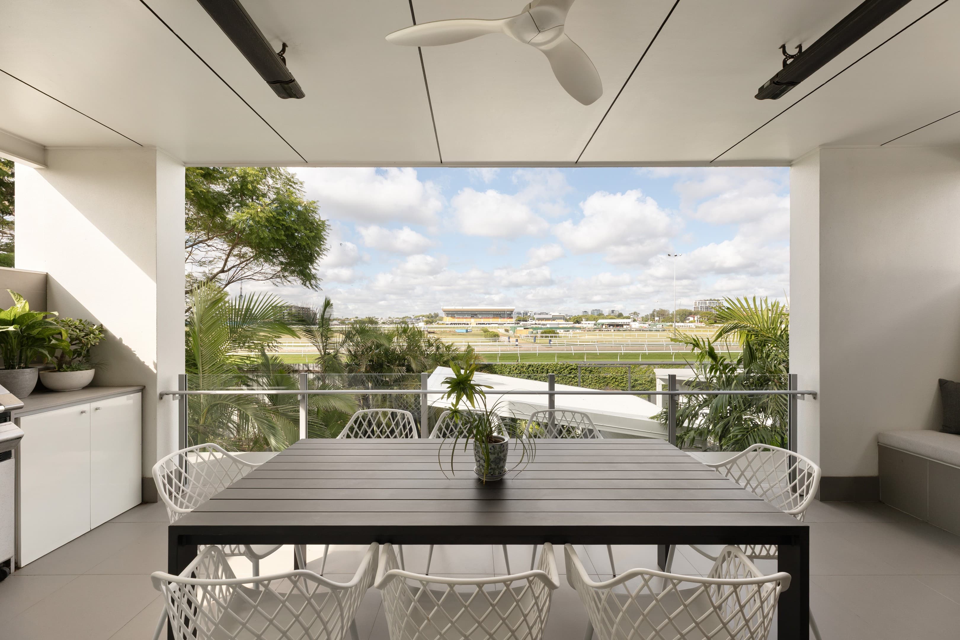 45 Raceview Avenue, Hendra - Image 1