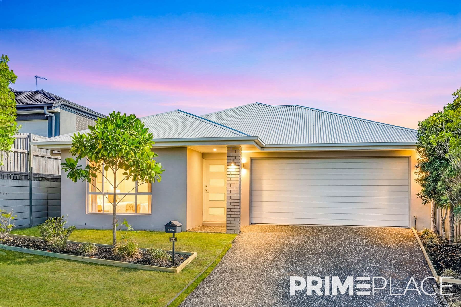 22 BROXBURN CIRCUIT, Spring Mountain - Image 1