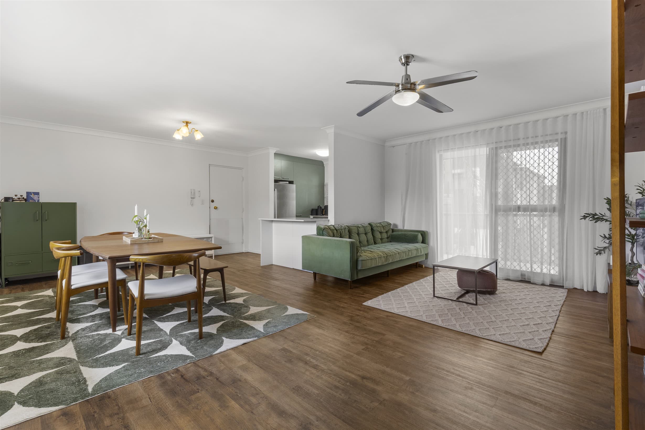 8/5 Silva Street, Ascot