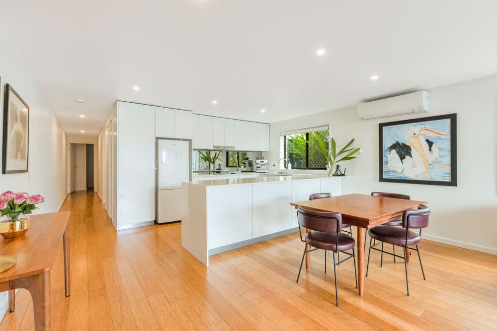 4/18 Lanham Street, Coolangatta - Image 1