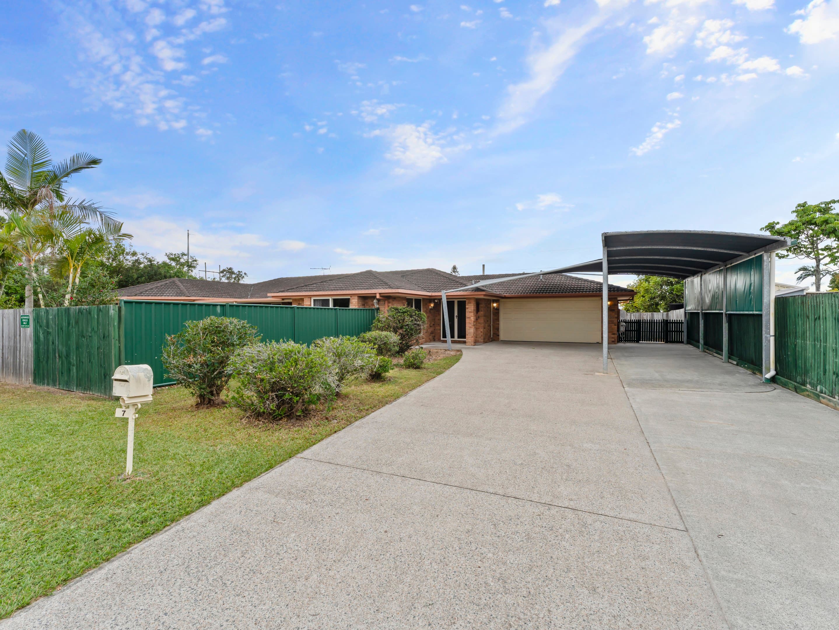 7 Troon Court, Cornubia, Cornubia — photo 1 of 5