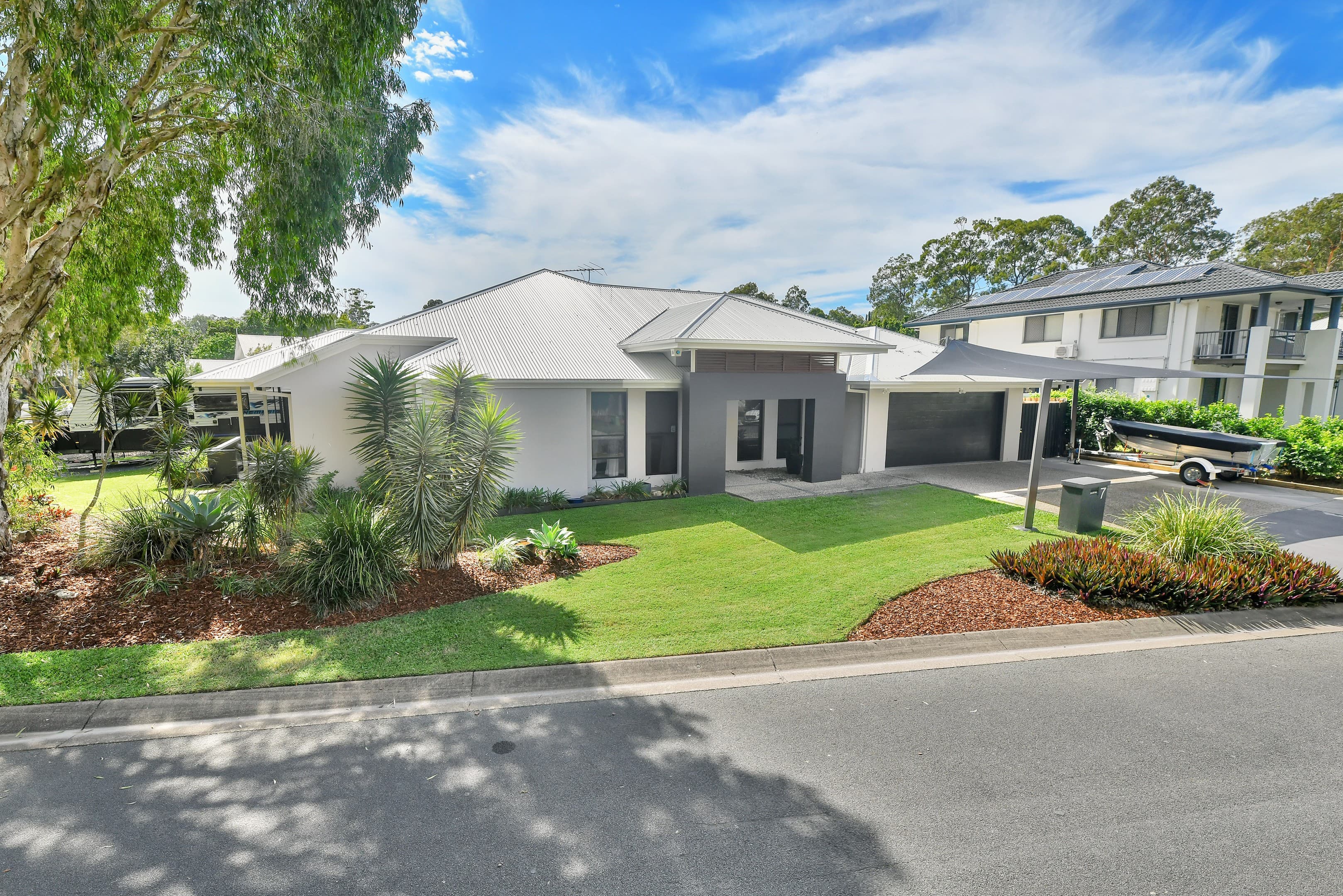 7 Brookeside Crescent, Seventeen Mile Rocks - Image 1
