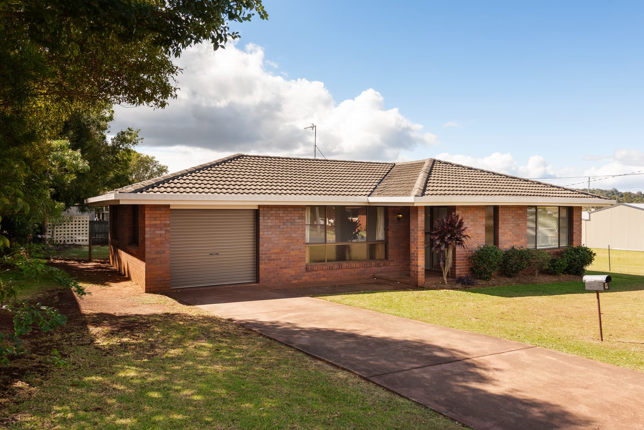 9 Knockator Crescent, Centenary Heights - Image 1