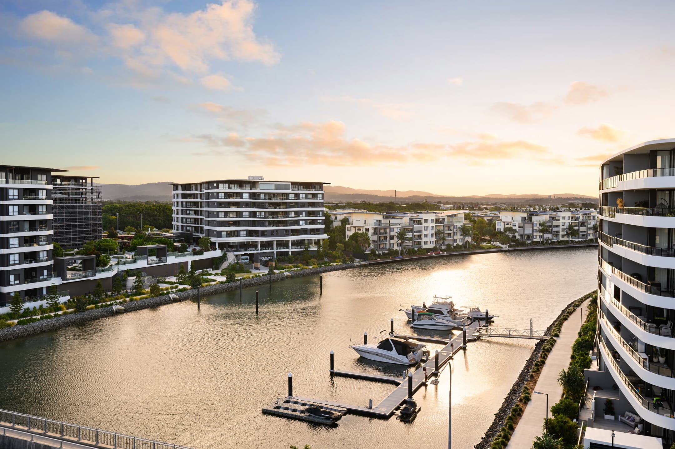 1707/1 Grant Avenue, Hope Island - Image 1