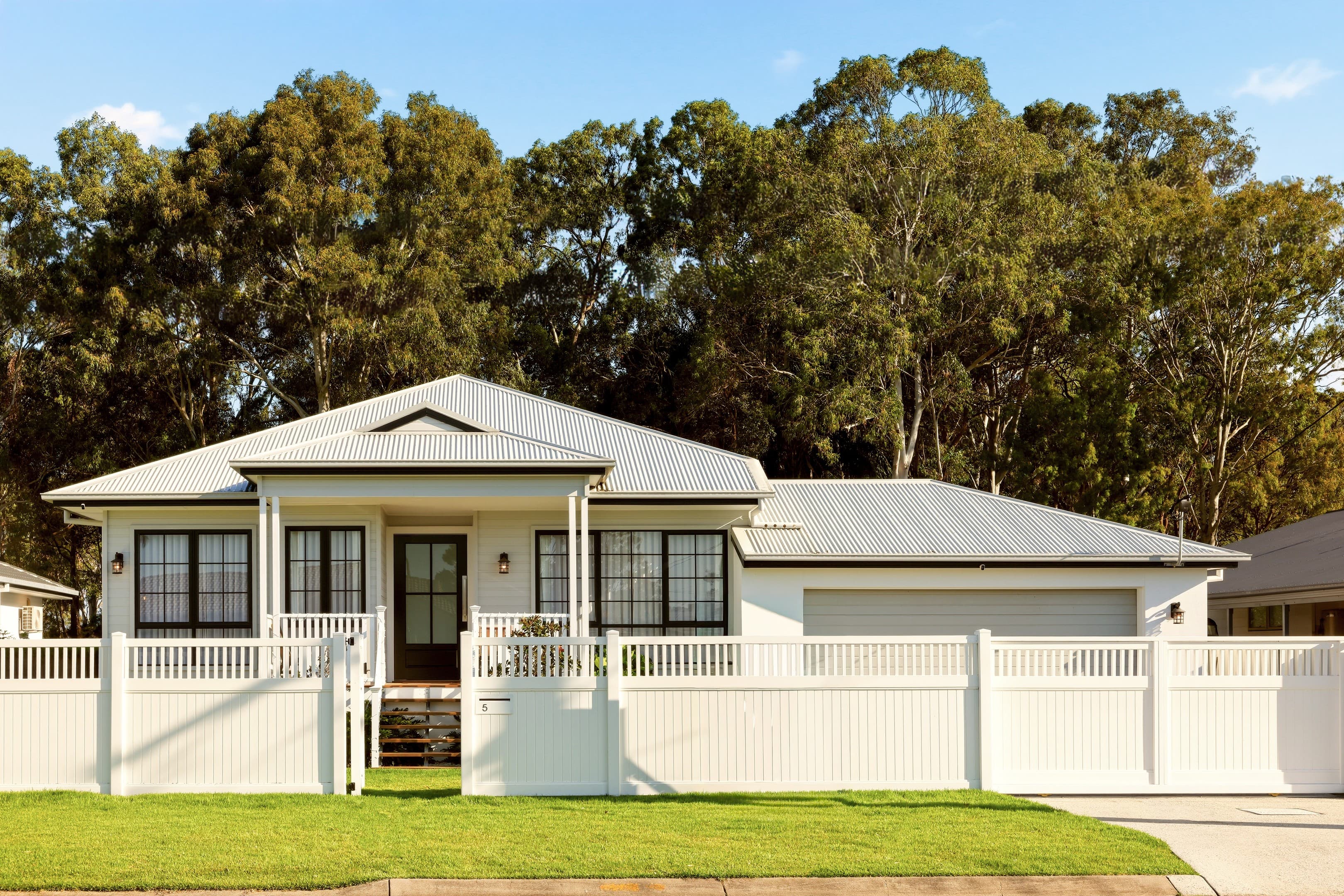 5 Shoe Street, Hope Island - Image 1