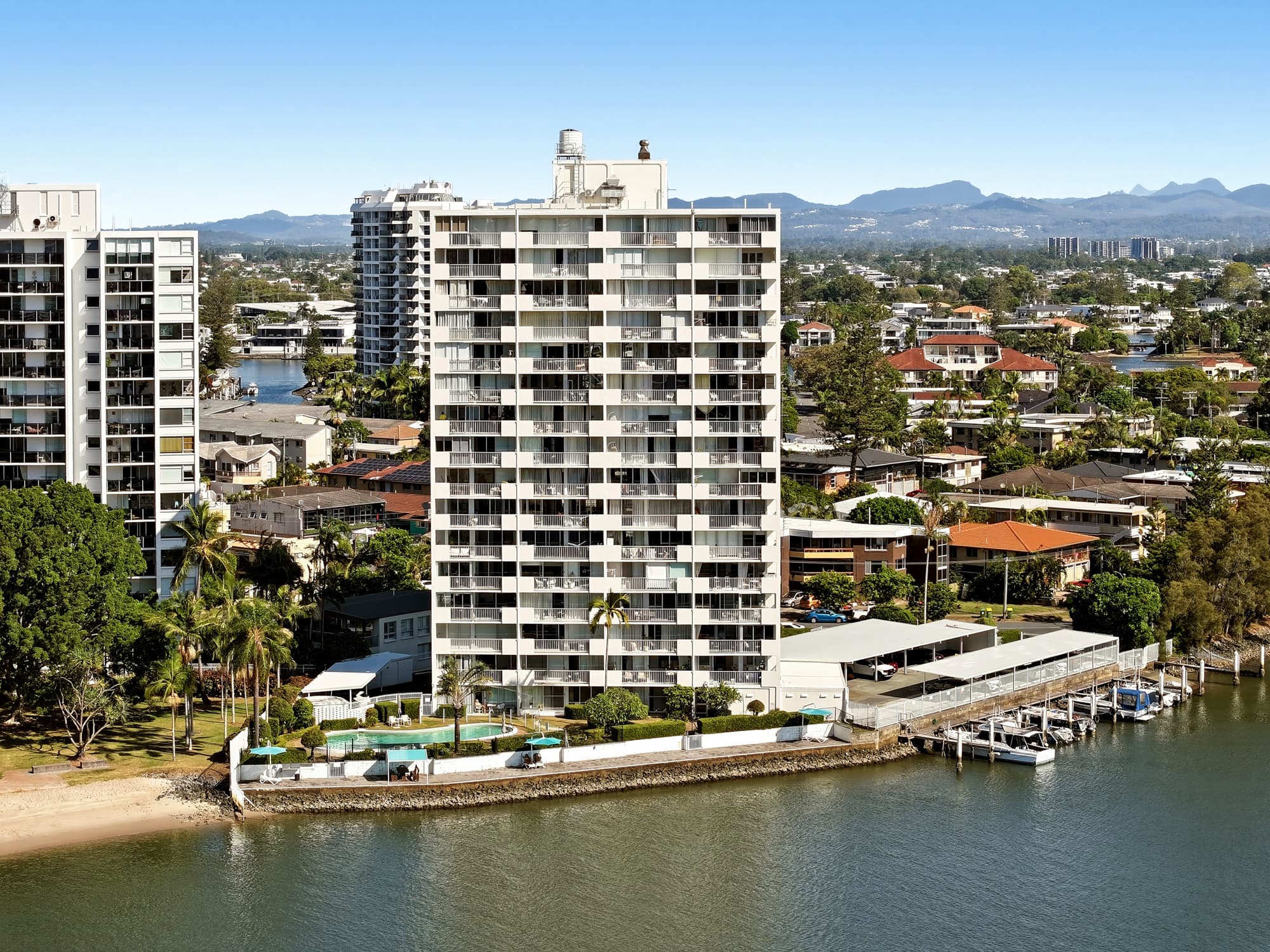 94/30 Watson Esplanade, Surfers Paradise - Image 1