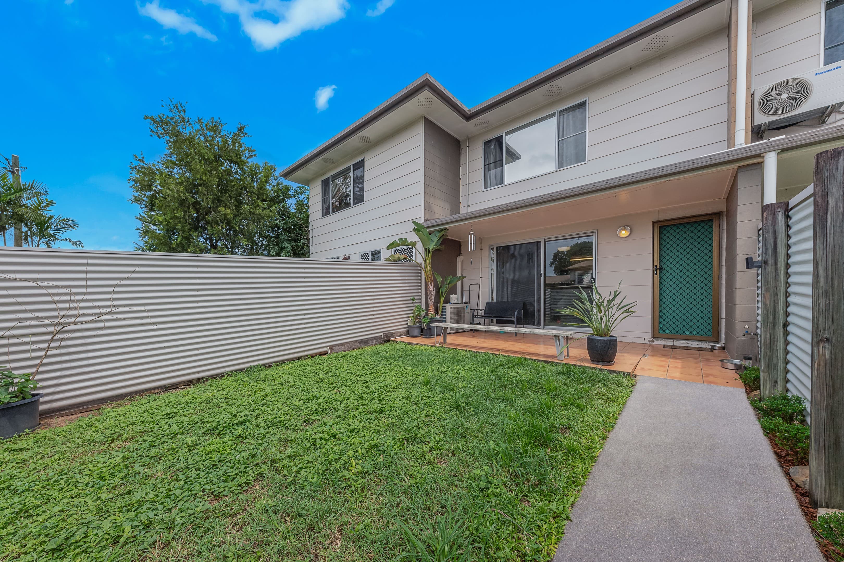 2/12 Davy Avenue, Proserpine — photo 1 of 5