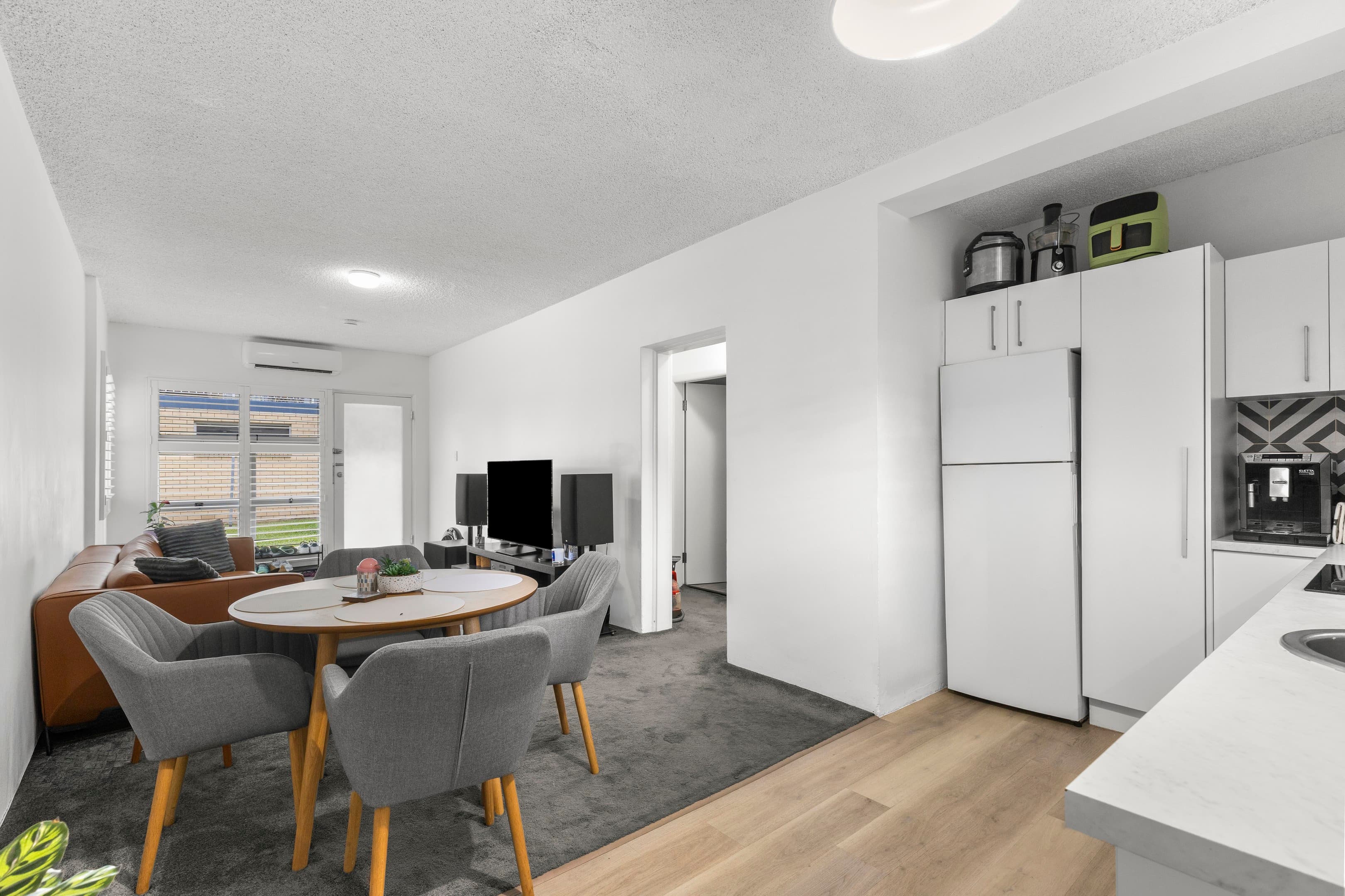 3/264 Kingsford Smith Drive, Hamilton — photo 1 of 5