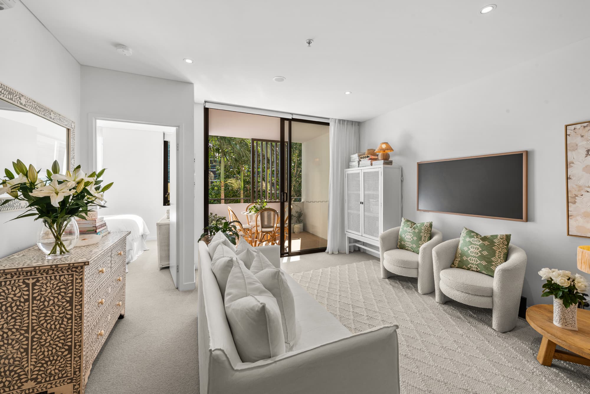 20207/320 Macarthur Avenue, Hamilton - Image 1