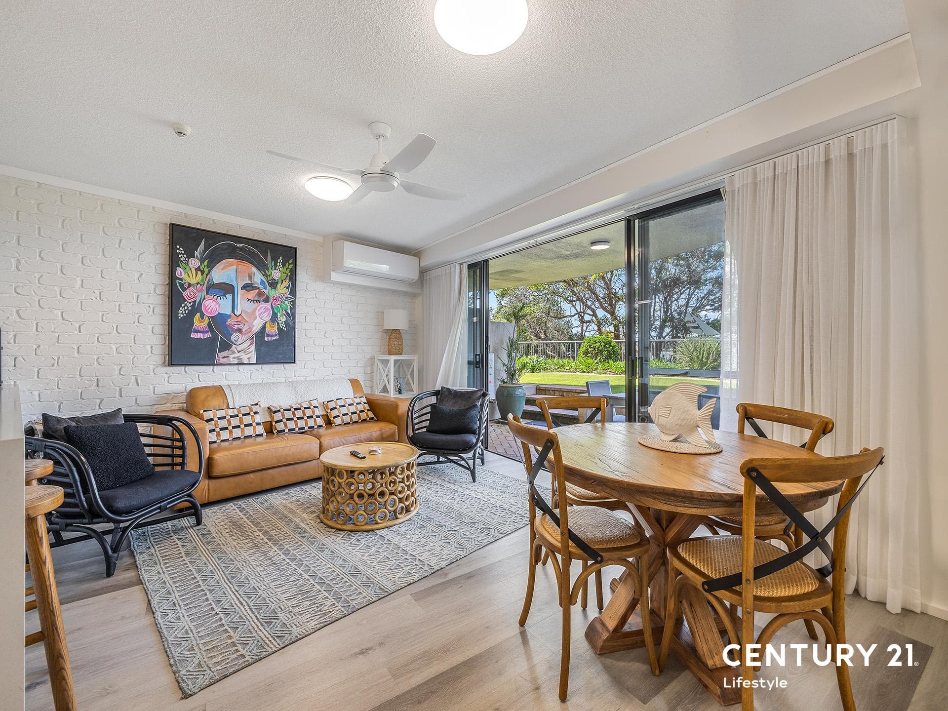 Unit 3 'Windward Passage' 35 Landsborough Parade, Golden Beach