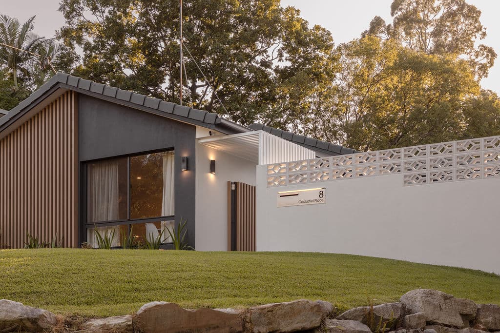 8 Cockatiel Place, Currumbin Waters — photo 1 of 5