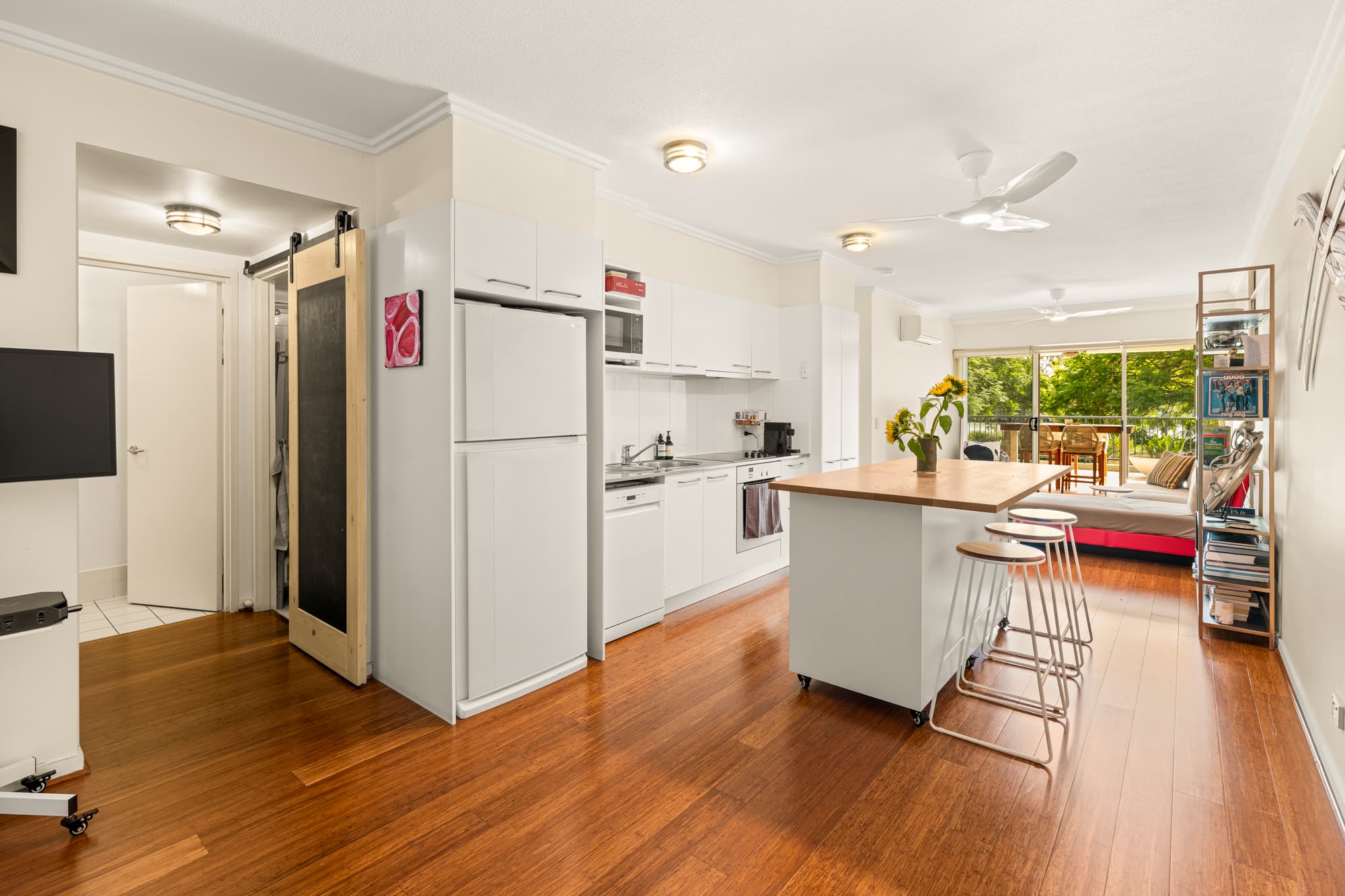 11/5 Duncan Street, West End - Image 1