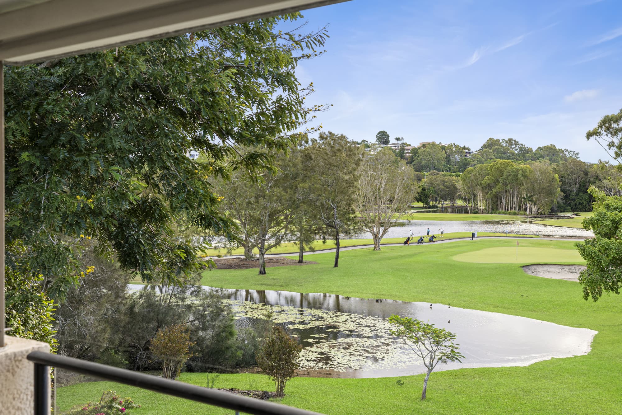 2113/1 The Vistas Drive, Carrara — photo 1 of 5