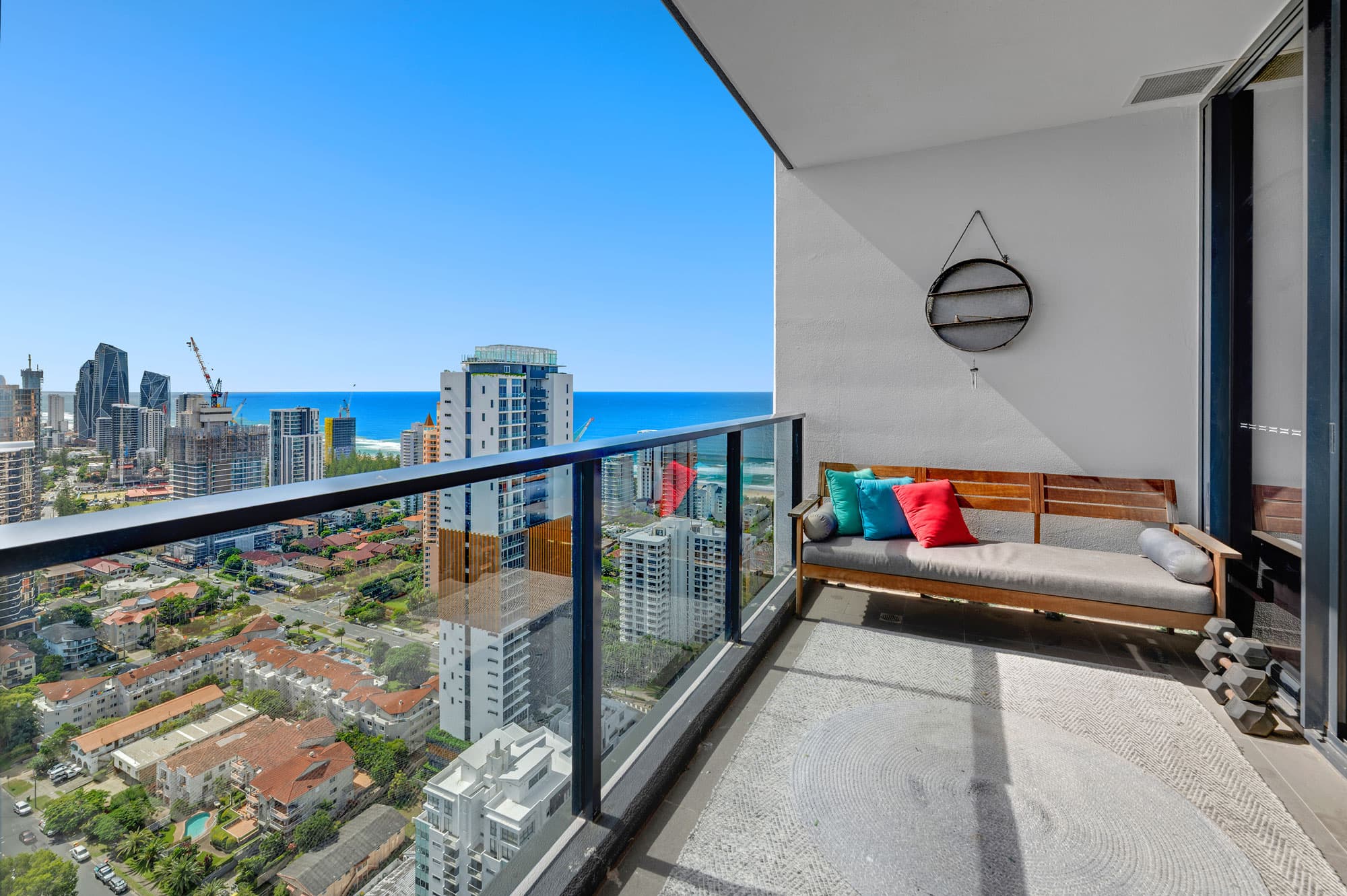 170/31 Queensland Avenue, Broadbeach - Image 1