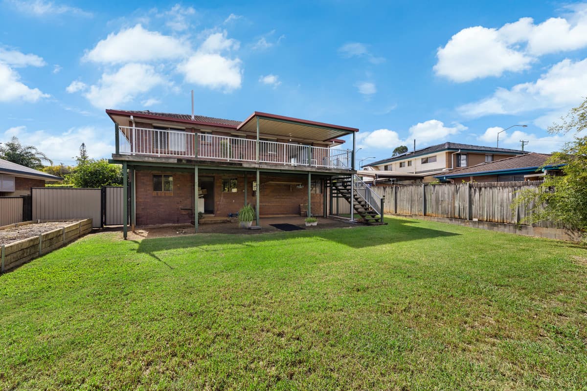 4 Creek Road, Birkdale - Image 1