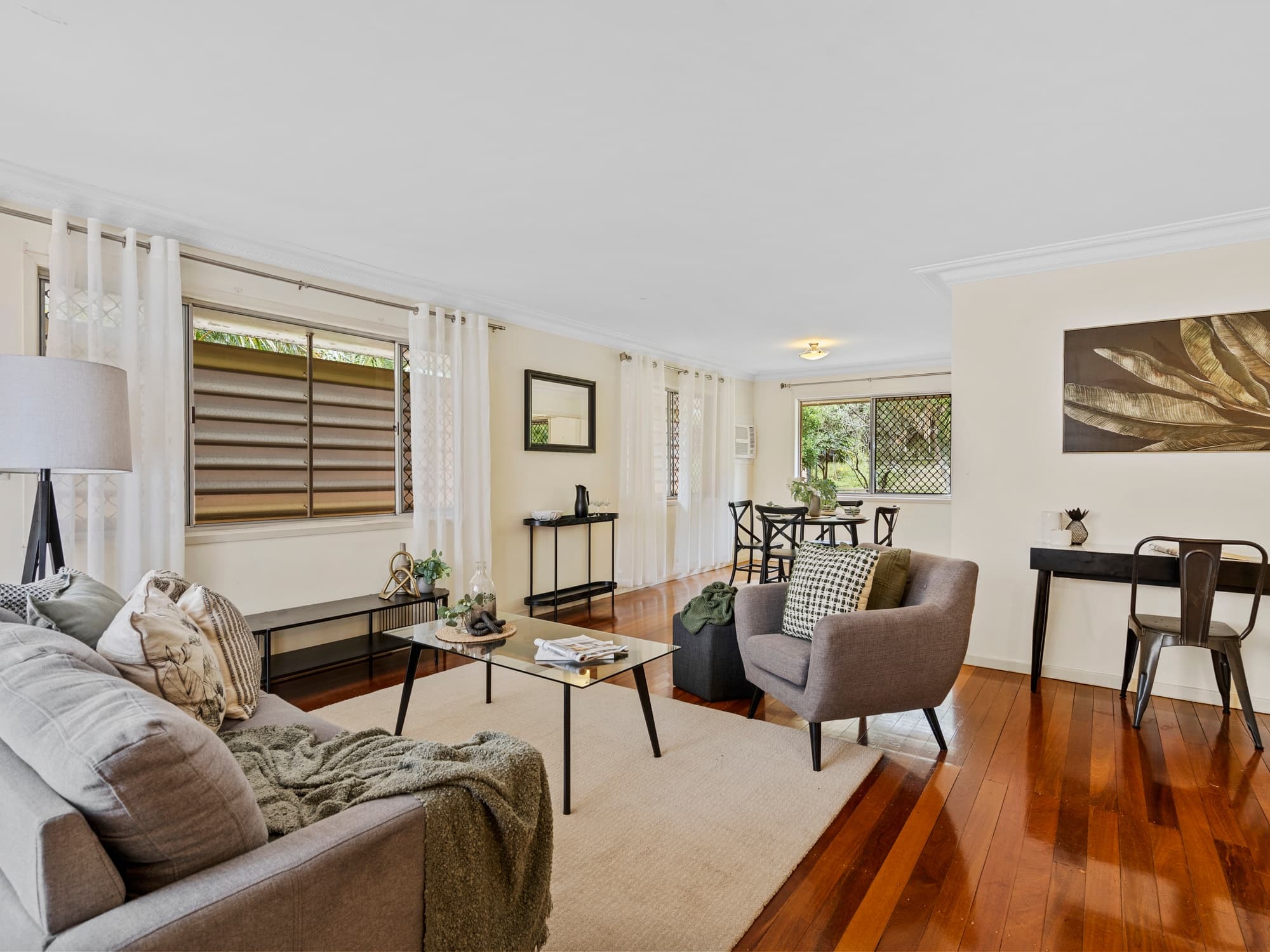 8 Capella St, Coorparoo — photo 1 of 16