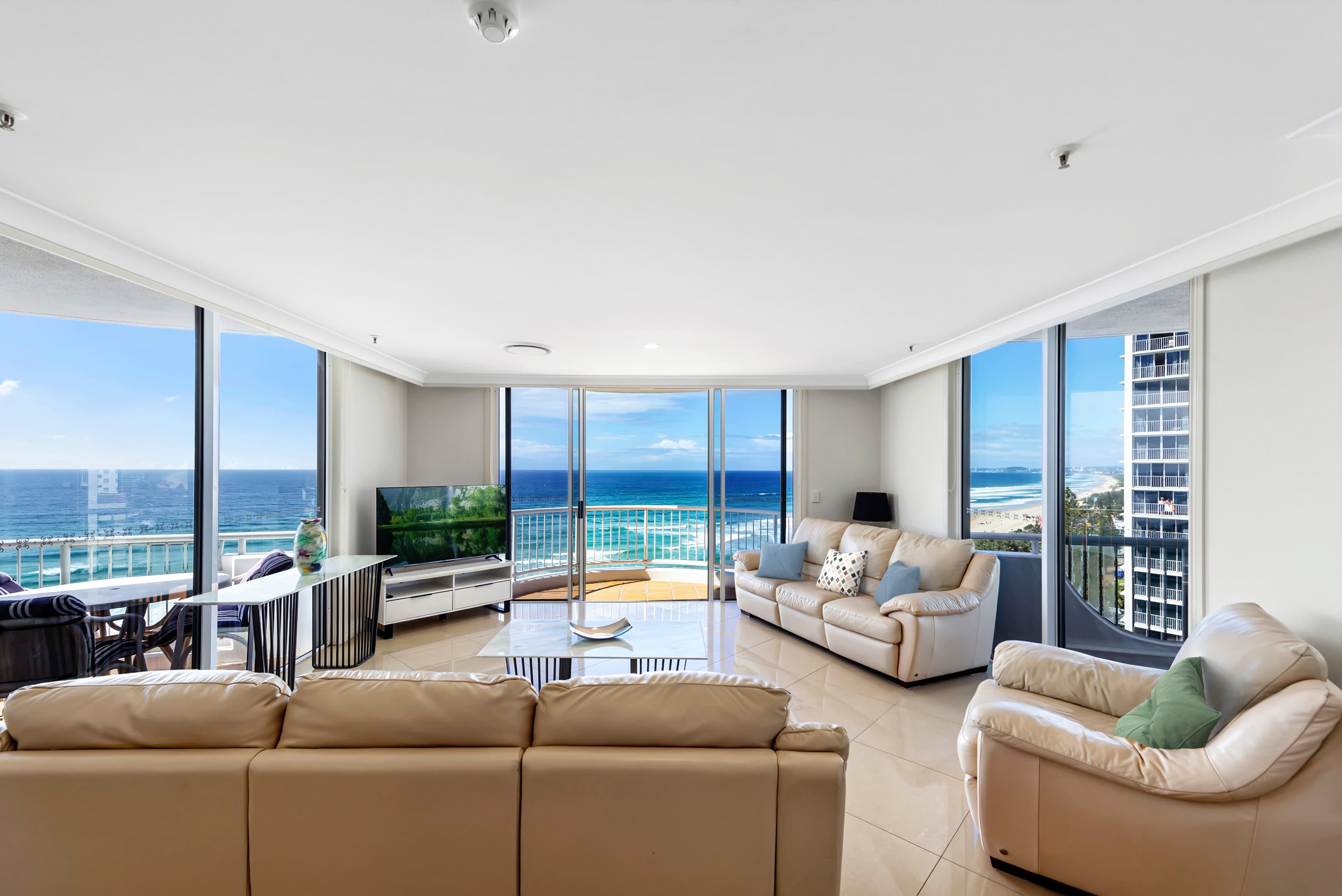 325/2 View Avenue, Surfers Paradise — photo 3 of 5