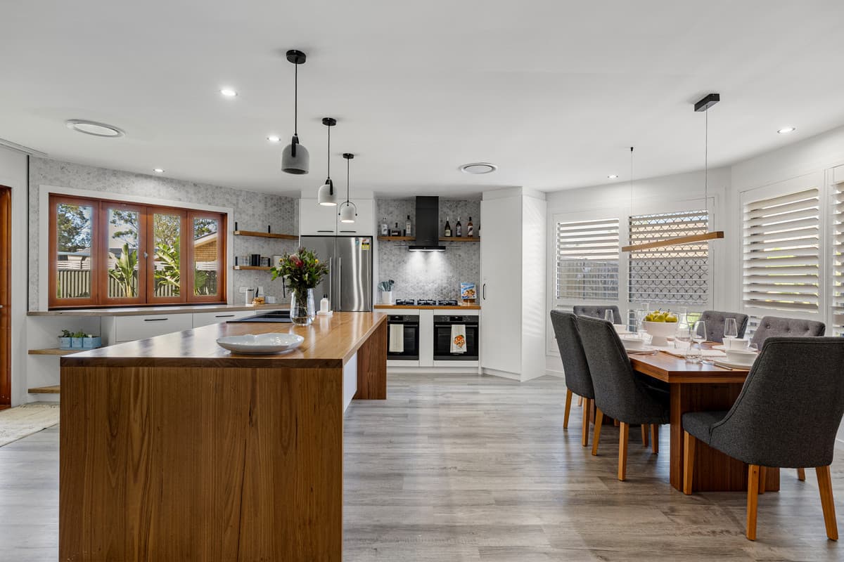 3 Spike Street, Redland Bay — photo 1 of 5
