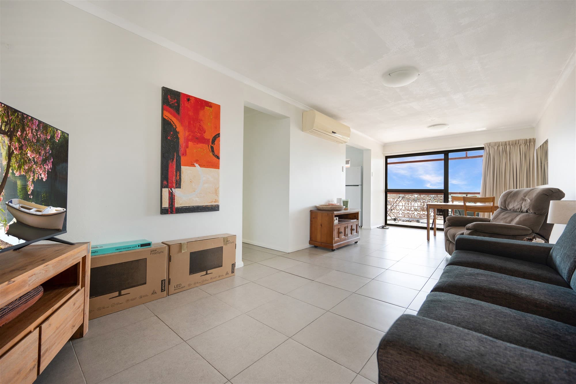 27/7 Kent Street, West Gladstone — photo 1 of 5