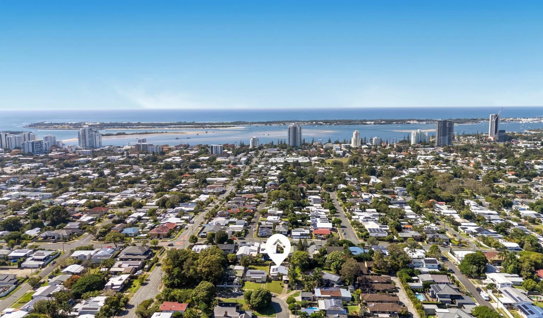 7 Algona Street, Labrador - Image 1