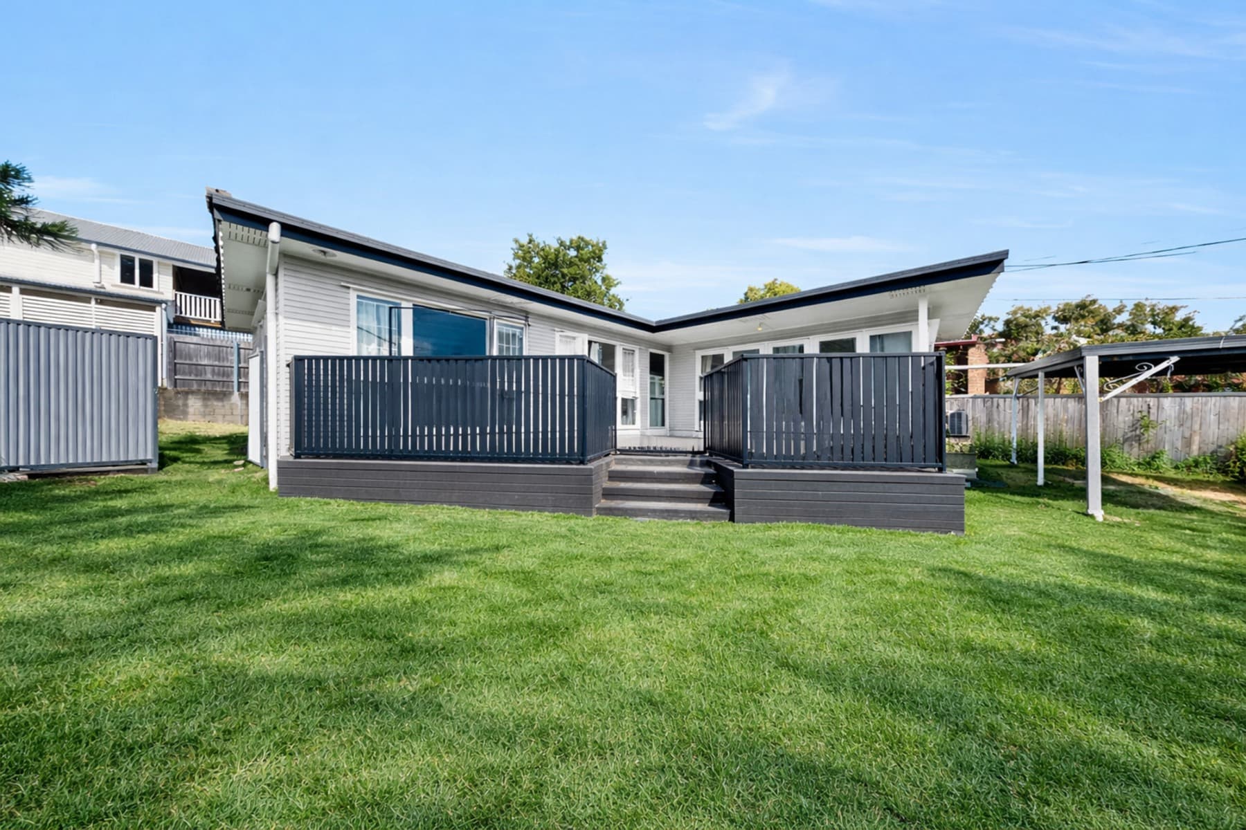 42 Grayson Street, Morningside — photo 1 of 5