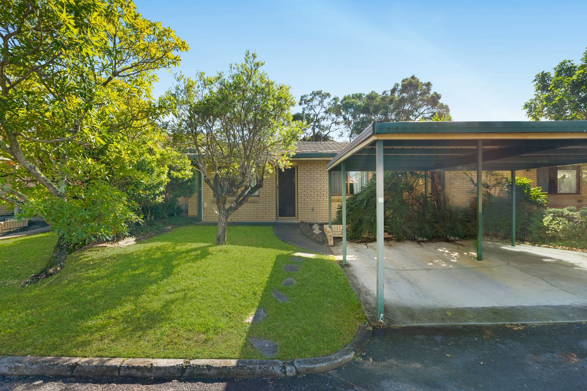 19/16 Forest Street, Woodridge - Image 1