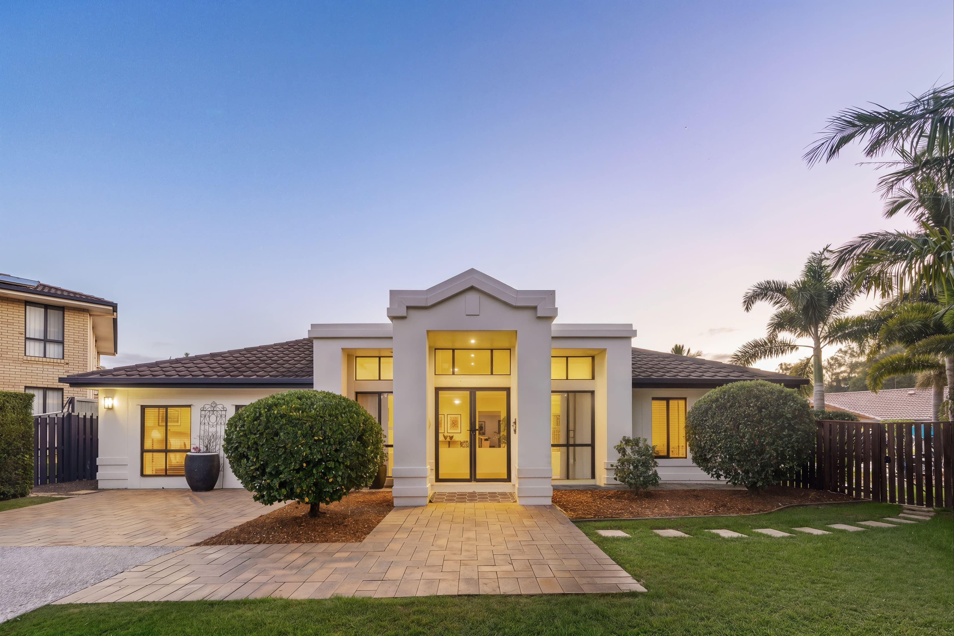 7 Campden Court, Brookfield - Image 1