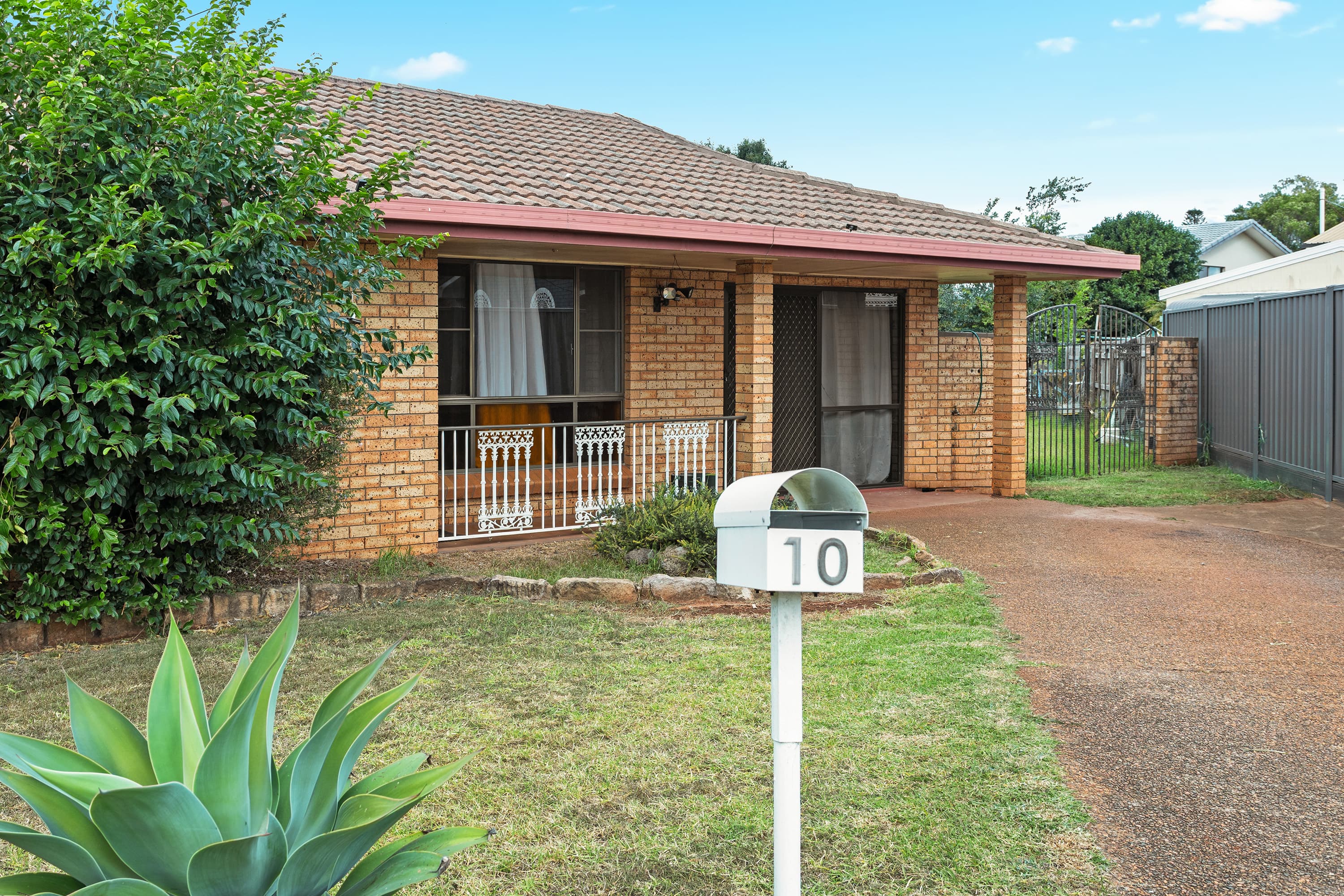 10 Gracene Court, Wilsonton Heights - Image 1
