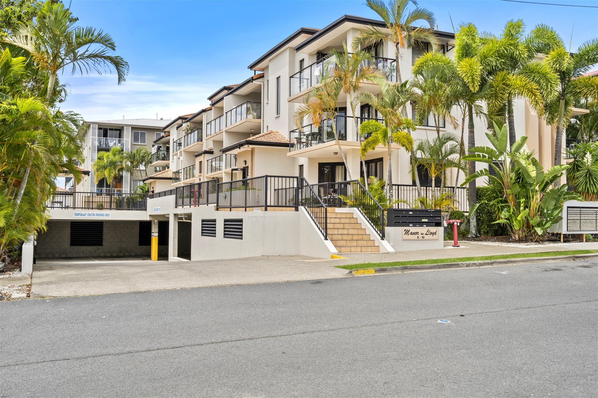 2/8-10 Lloyd Street, Southport - Image 1