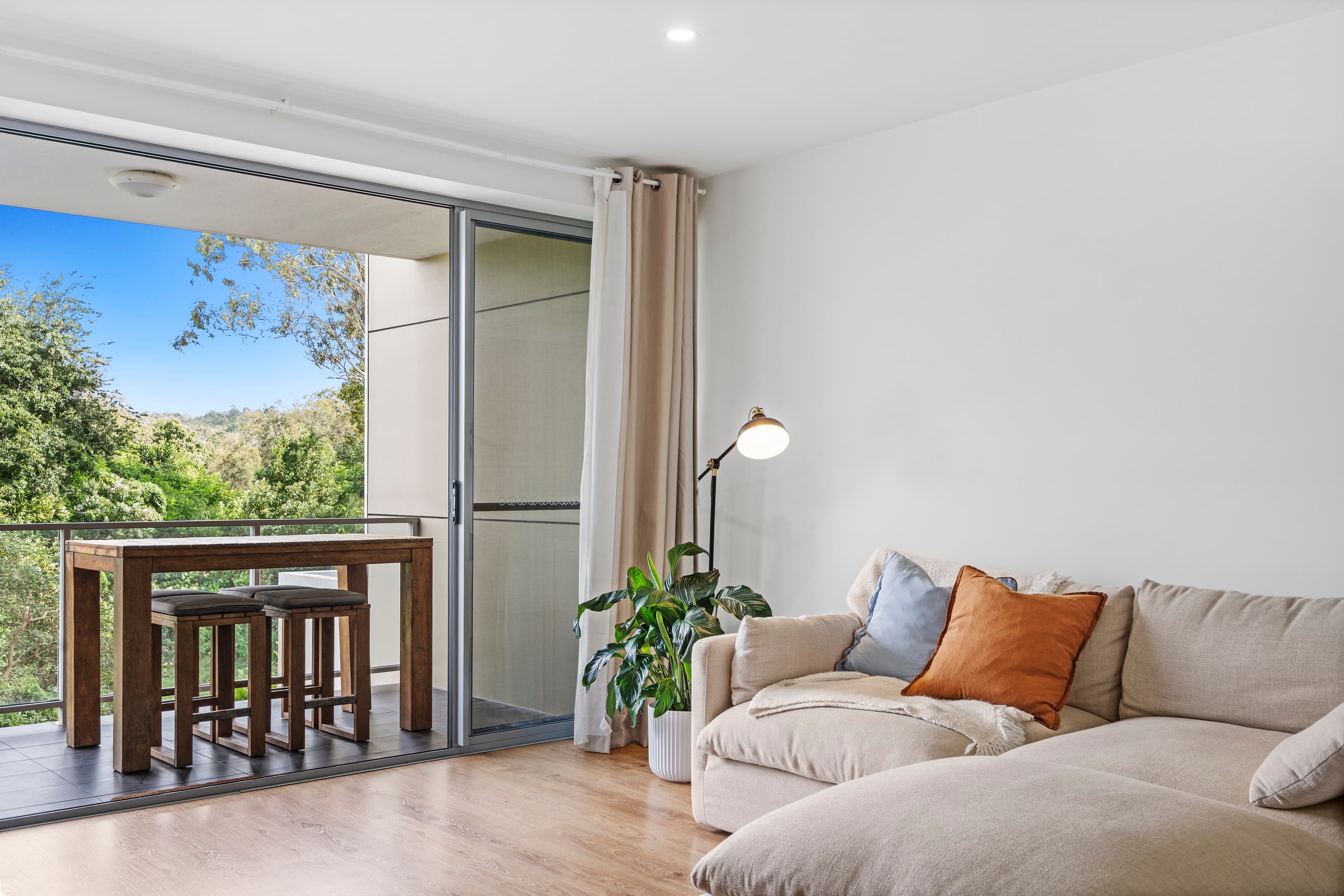 2108/31 Bourton Road, Merrimac - Image 1