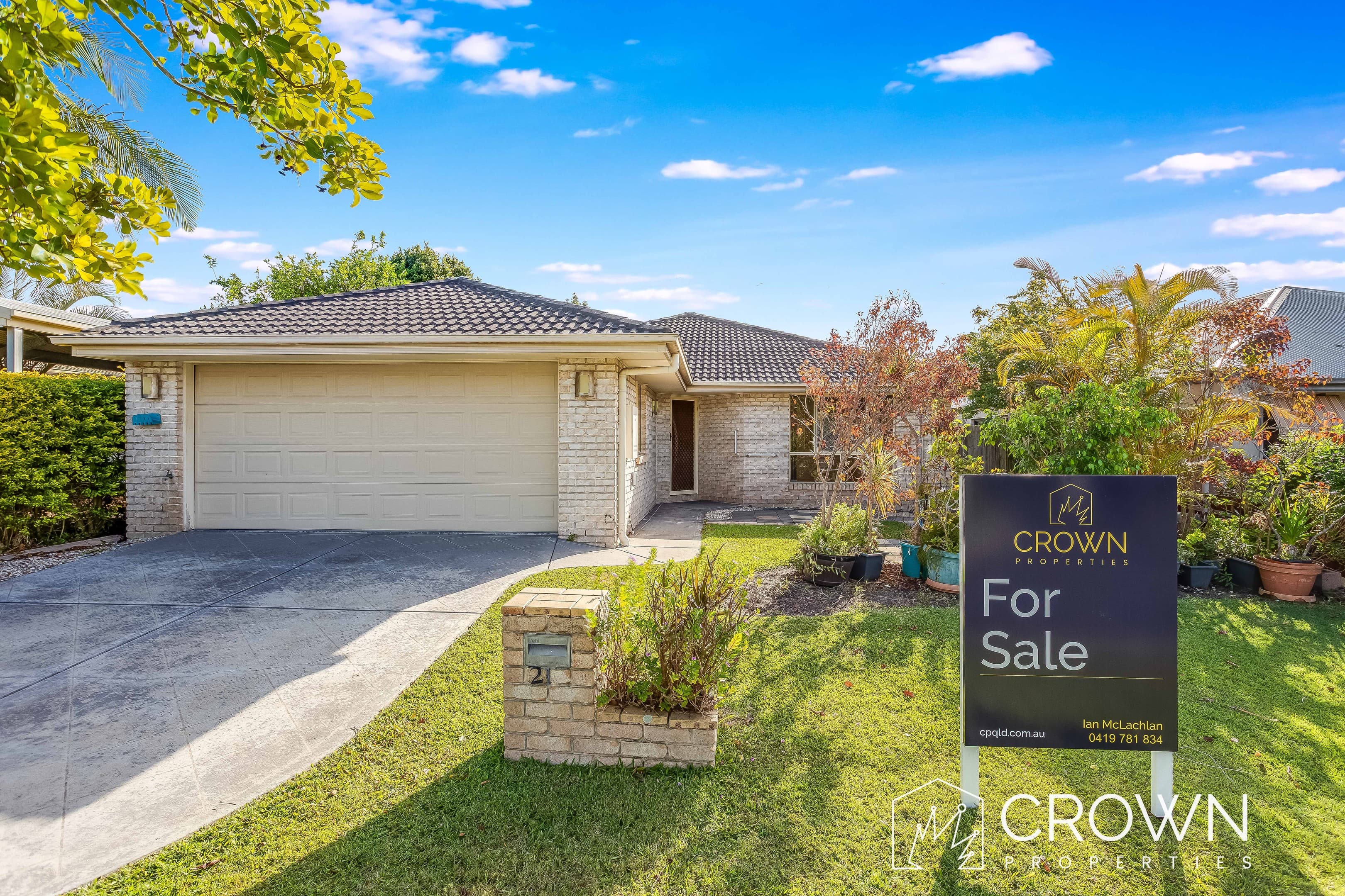 21 Allister Crescent, Rothwell - Image 1