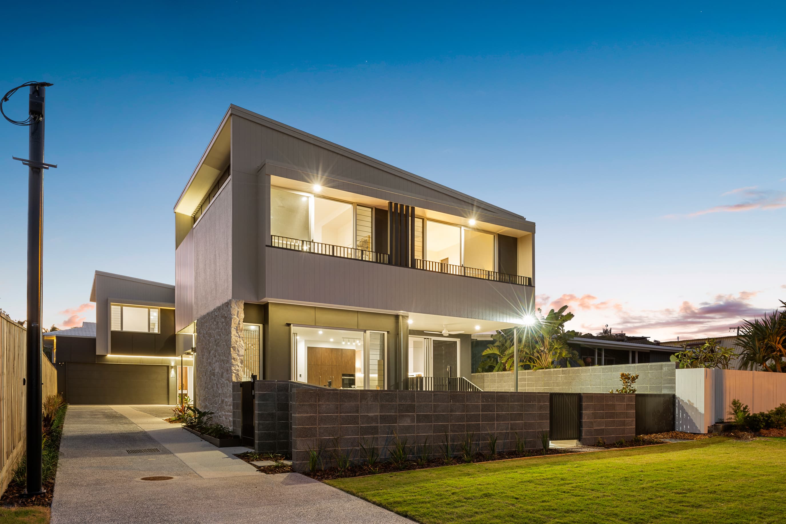 1 & 2/8 Yinneburra Street, Yaroomba