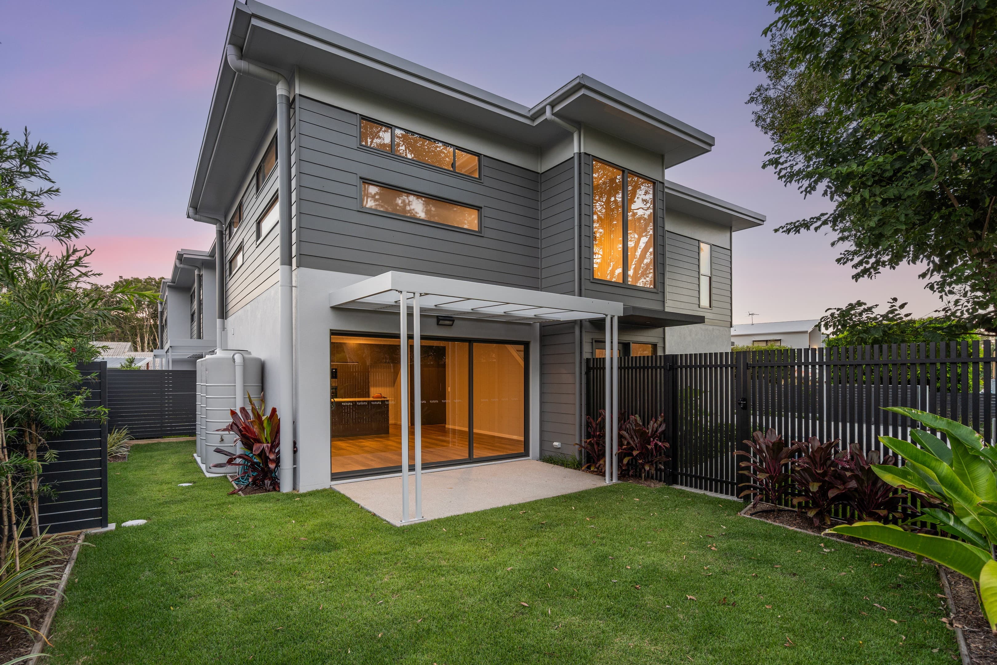 12 Jarnahill Drive, Mount Coolum — photo 1 of 5