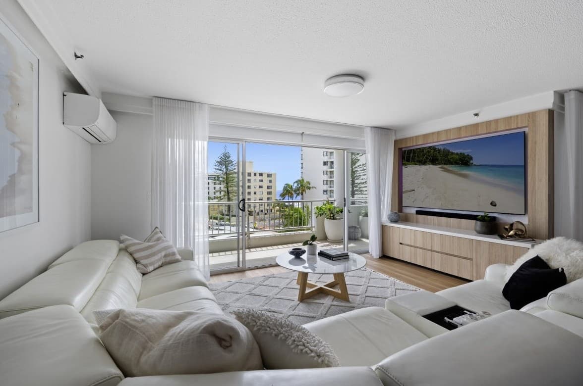 4A/7 Fern Street, Surfers Paradise — photo 3 of 5