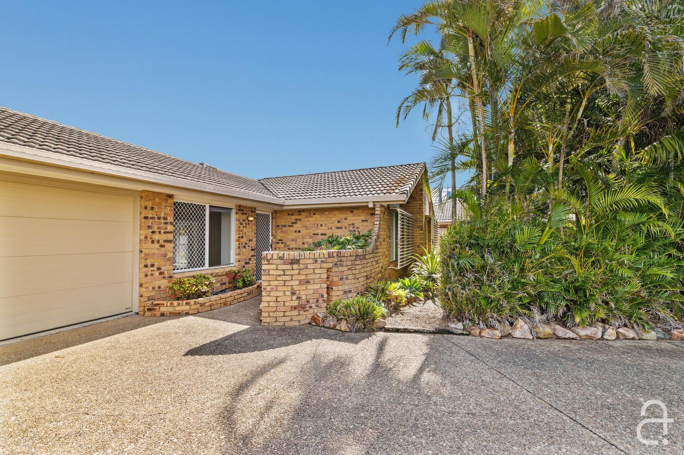4 Nagari Place, Warana - Image 1