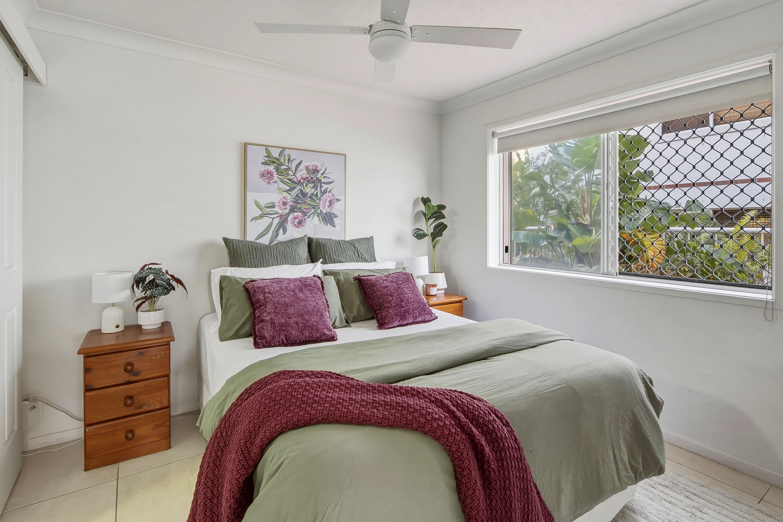 11/25 Markwell Avenue, Surfers Paradise — photo 1 of 5