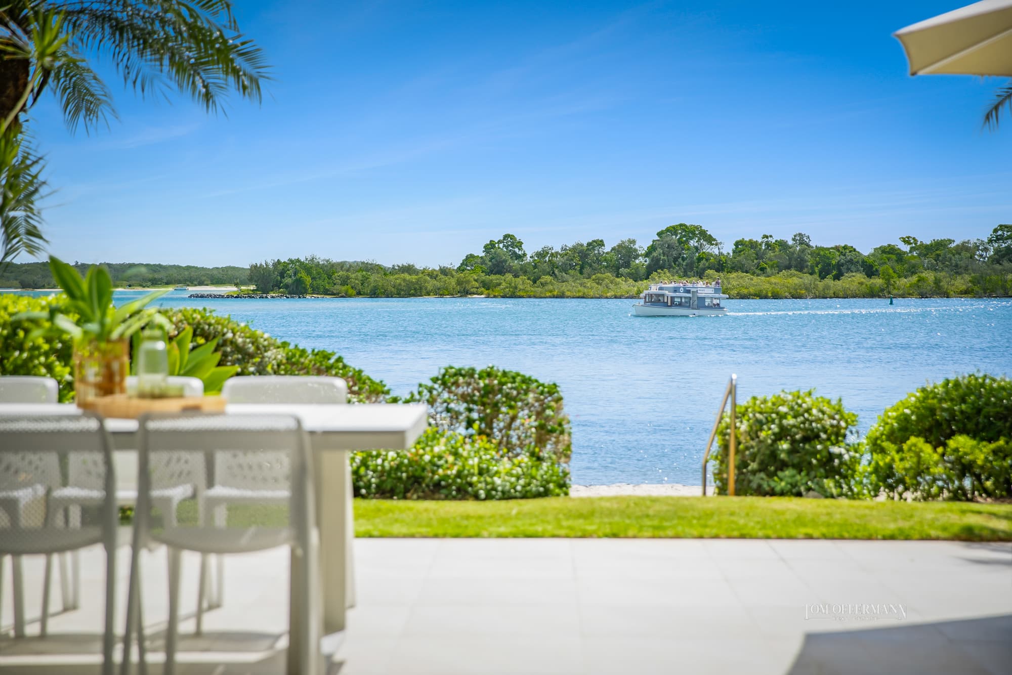 1/4 Quamby Place, Noosa Heads — photo 1 of 5