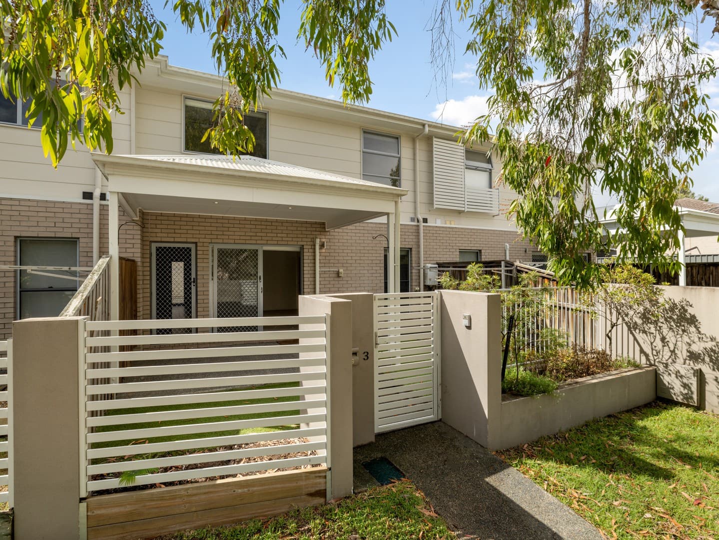 3/4 Tea Trees Avenue, Springfield Lakes — photo 1 of 5
