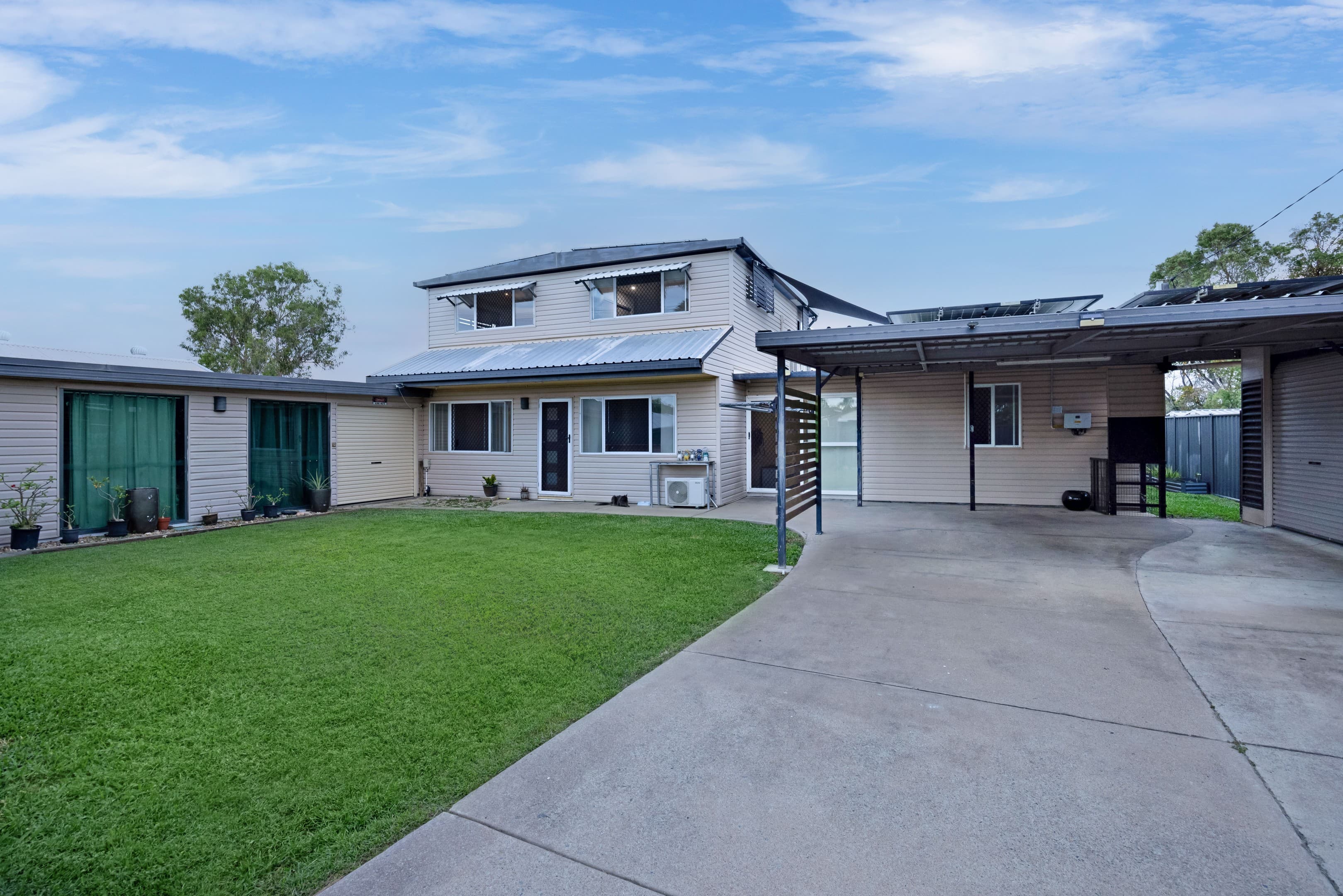 4 Stephanie Street, Rasmussen — photo 1 of 5