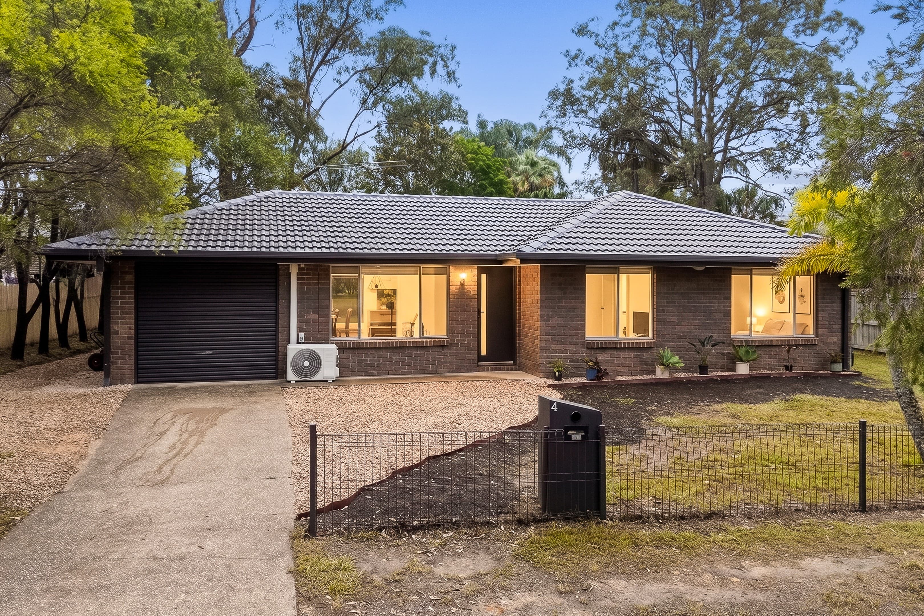 4 Berkley Drive, Browns Plains — photo 2 of 5