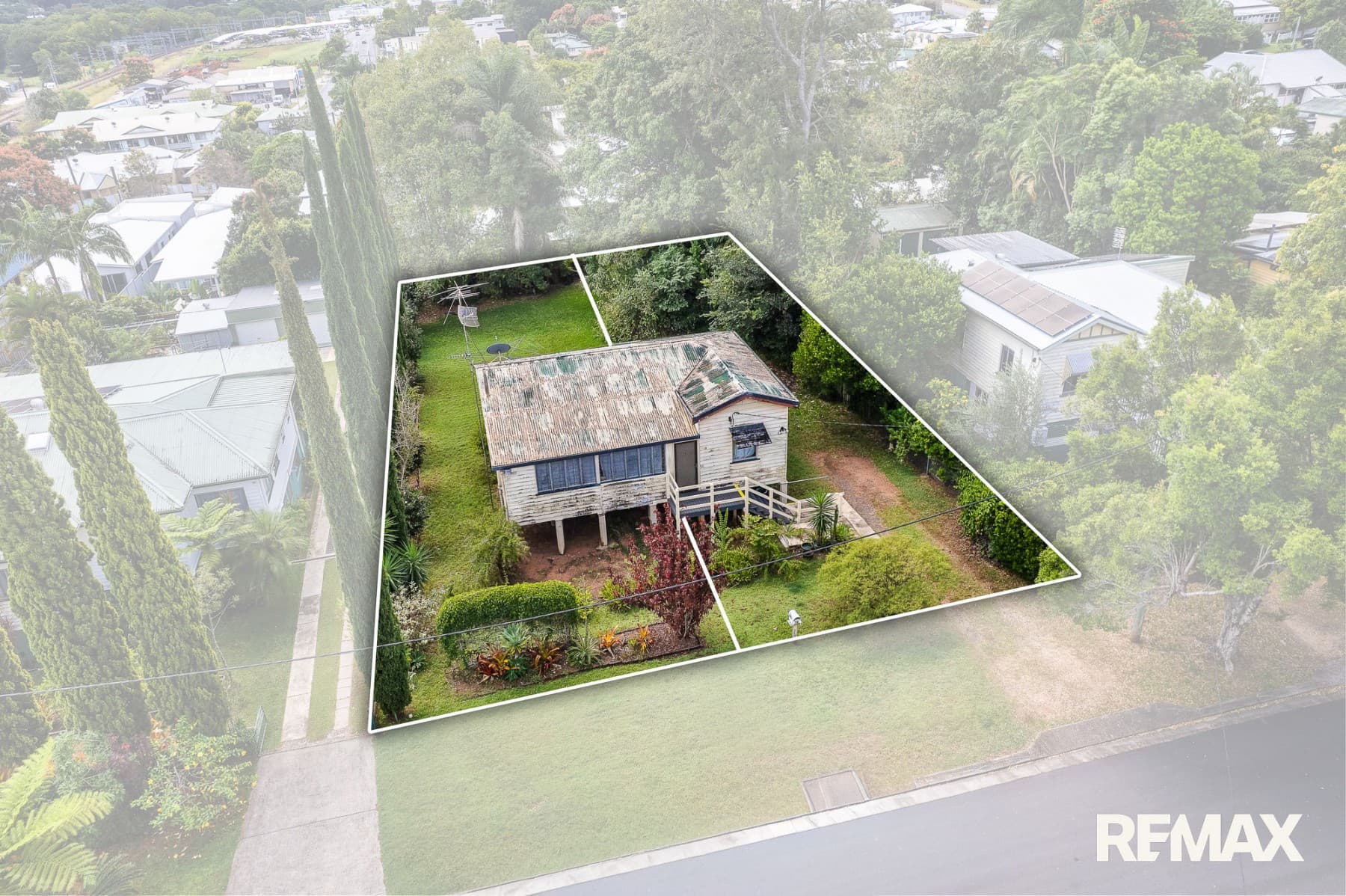 34 Vernon Street, Nambour — photo 1 of 5