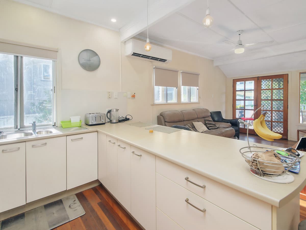 370 Marshall Road, Tarragindi — photo 3 of 5
