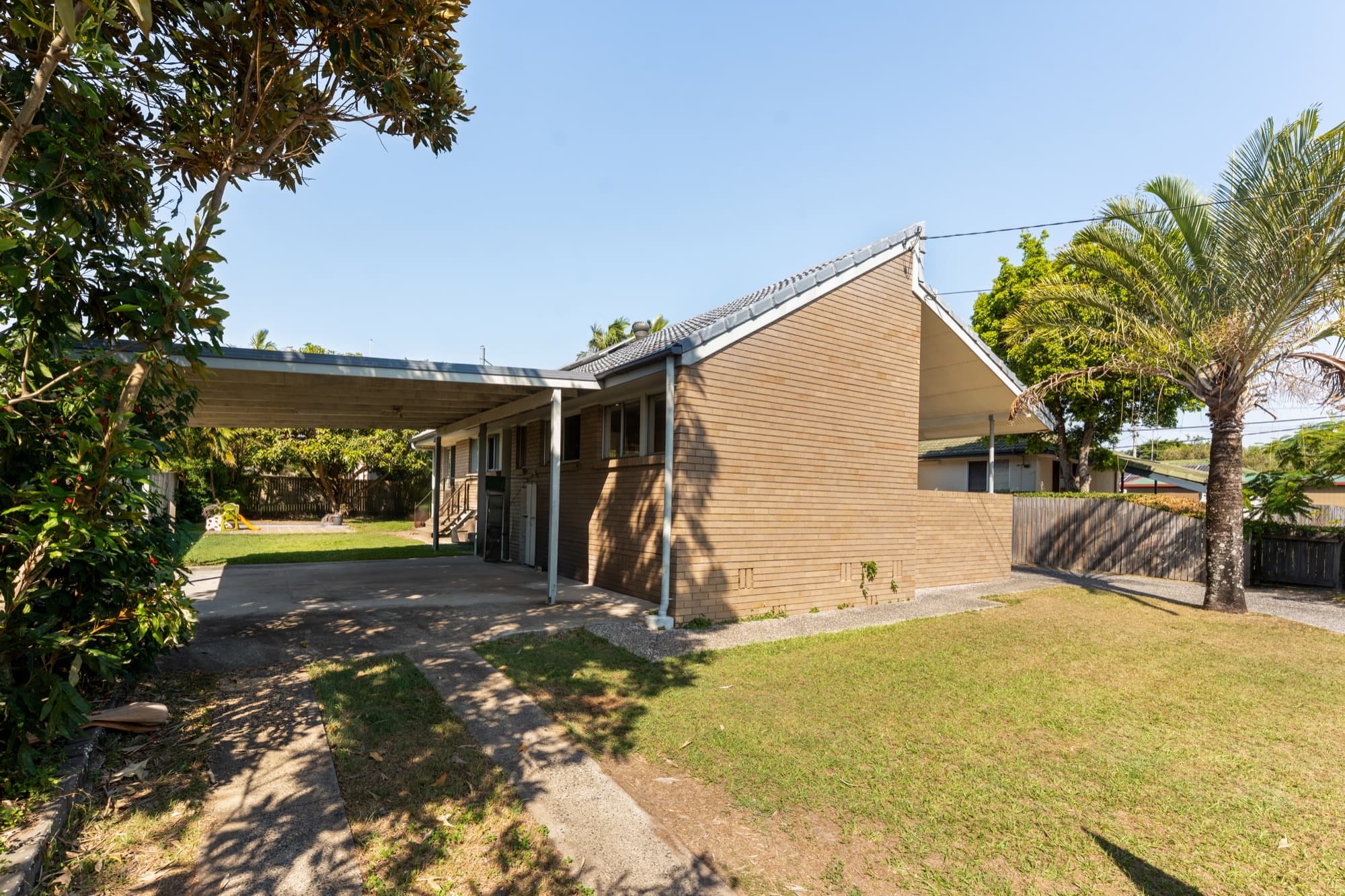 6 Wallace Street, Redcliffe — photo 1 of 5