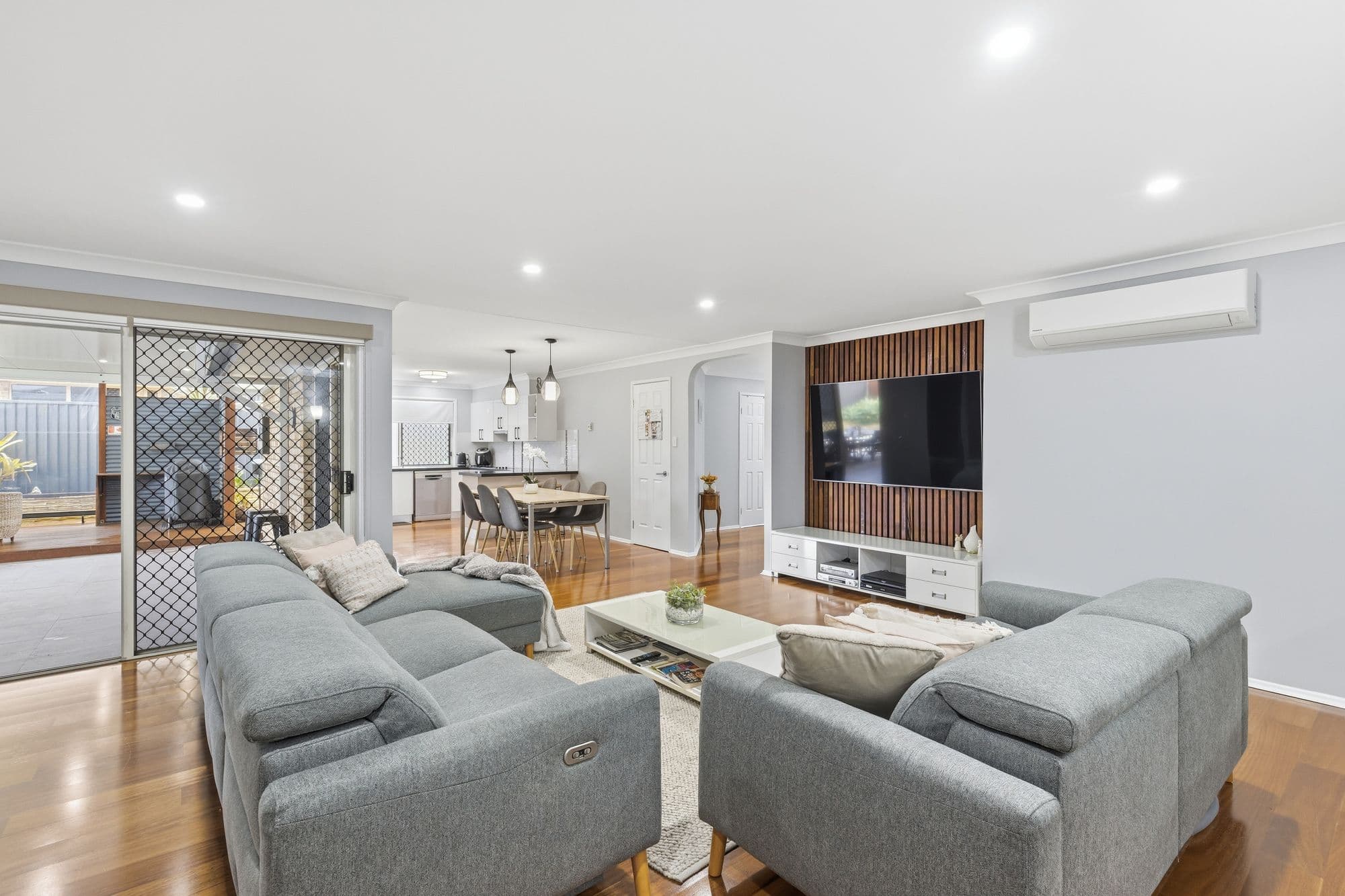 6 Glenna Place, Parkinson — photo 4 of 5