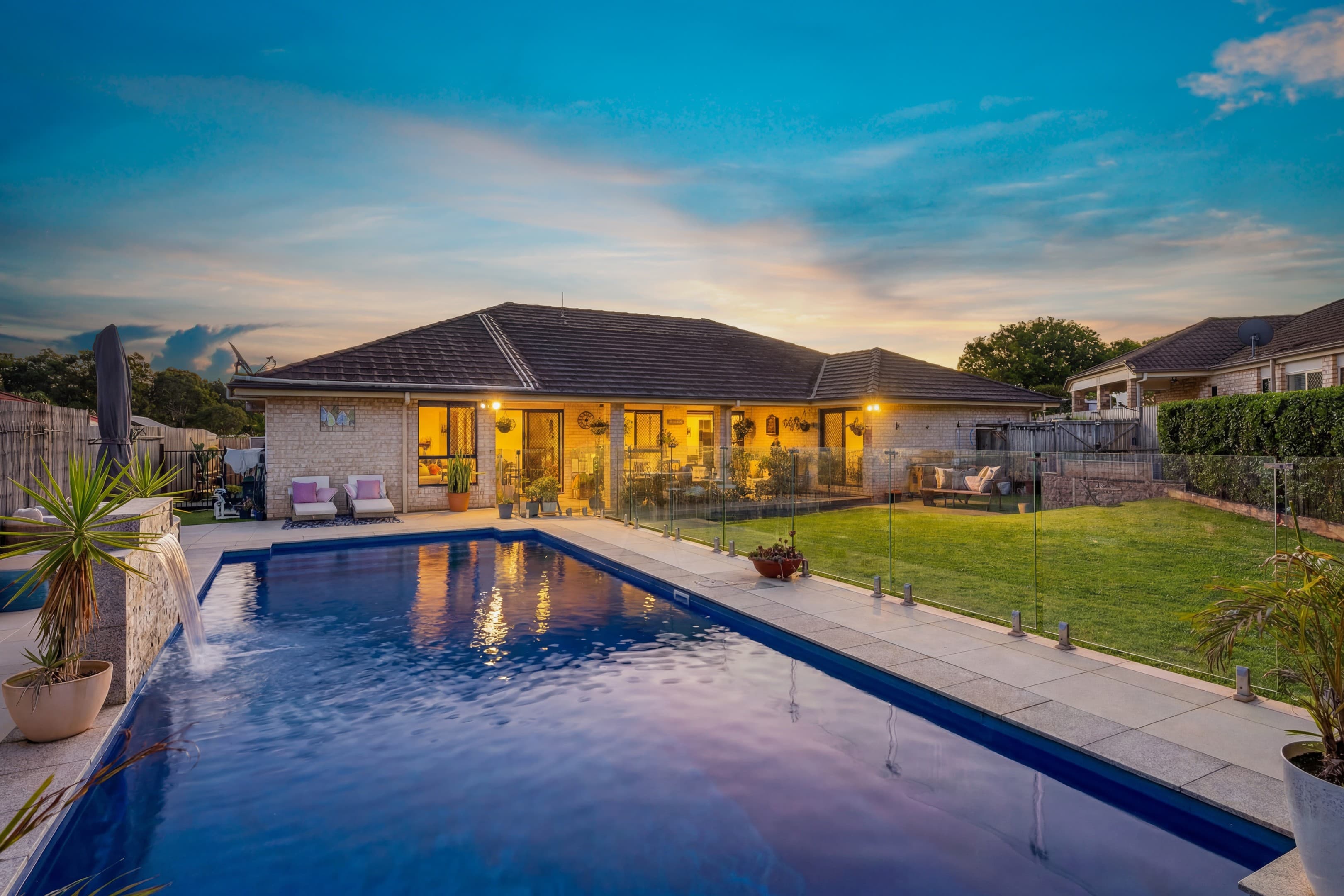 13 Daly Place, Redland Bay — photo 1 of 5