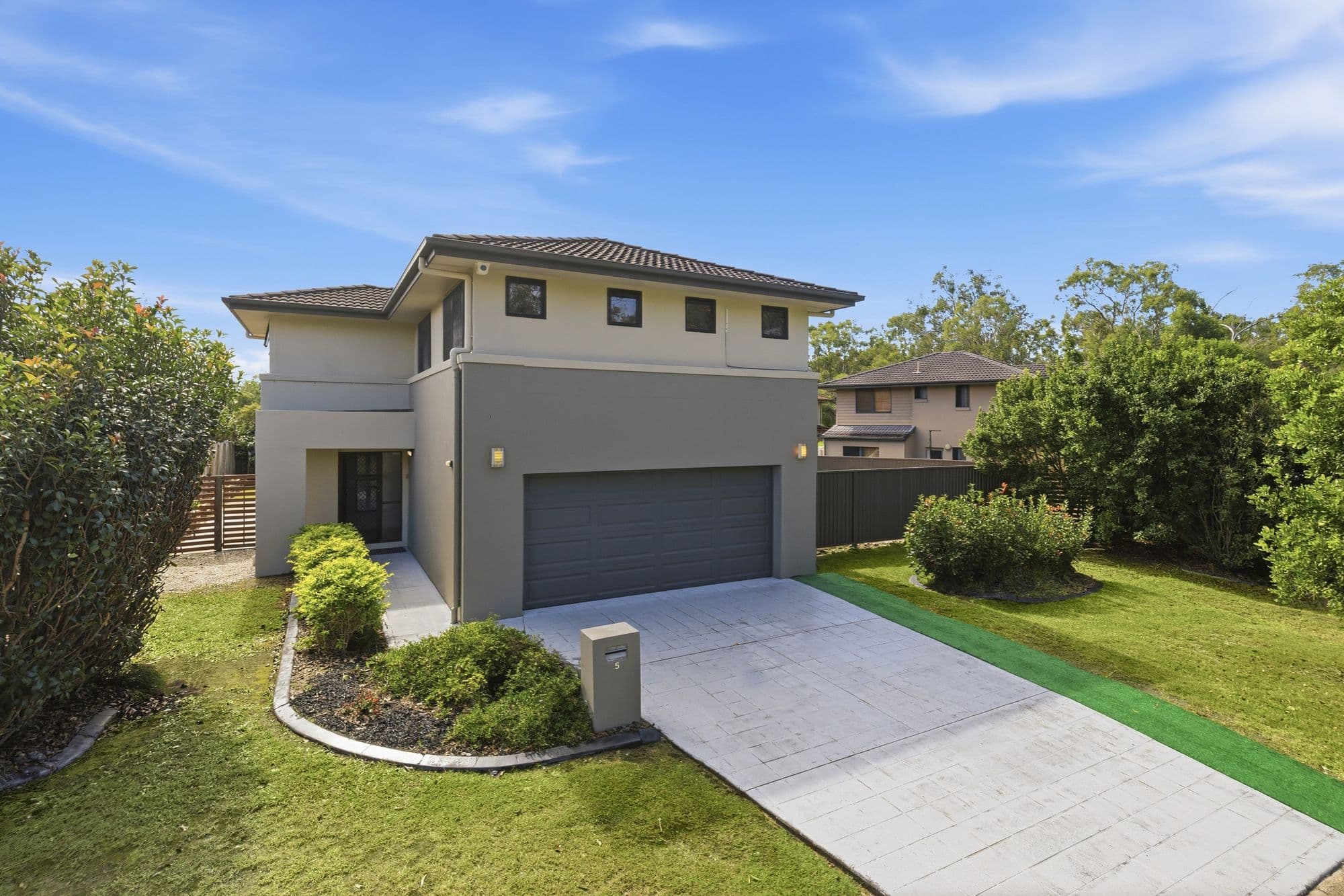5 Watheroo Place, Parkinson — photo 1 of 5