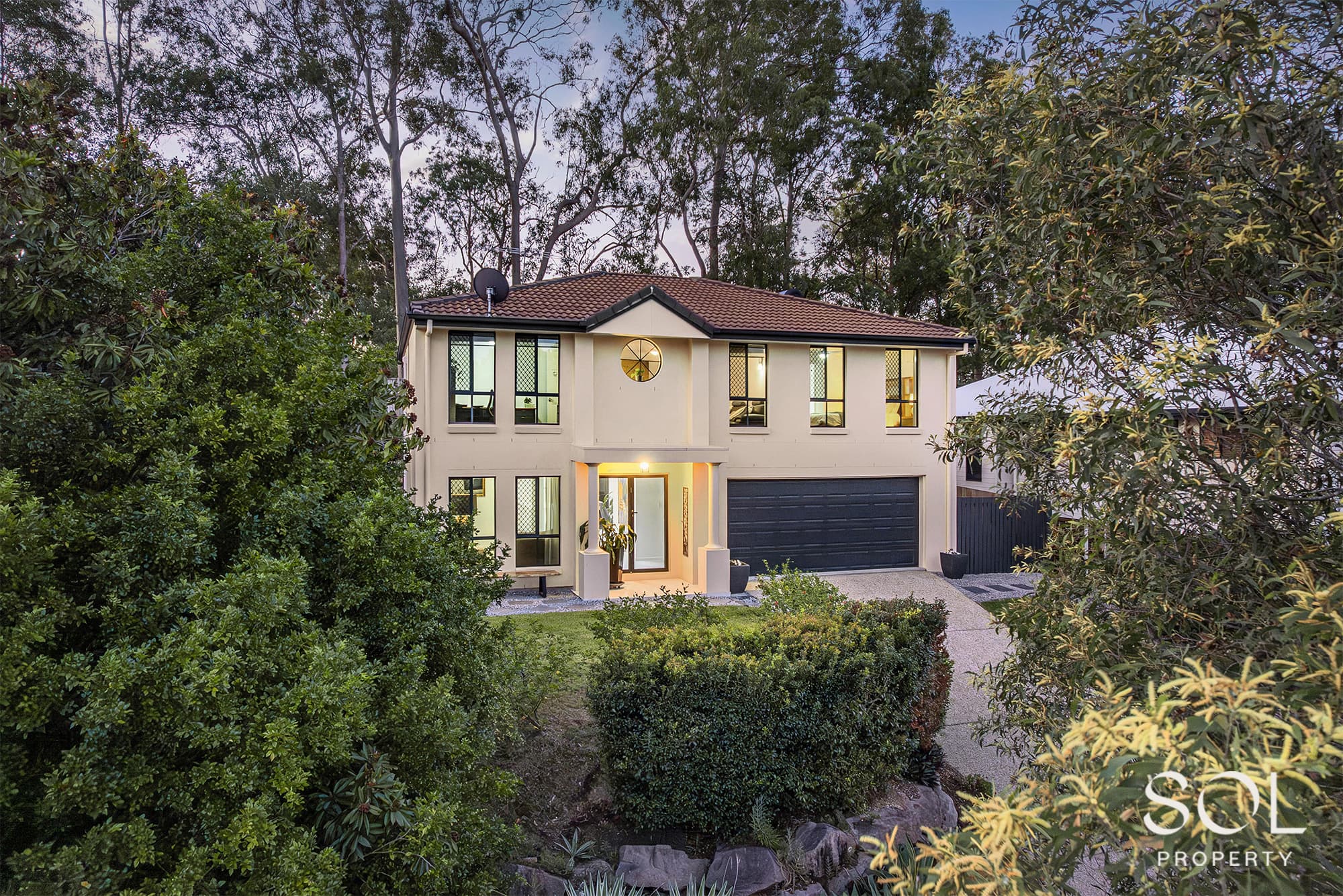 12 Georgette Court, Eatons Hill — photo 1 of 5