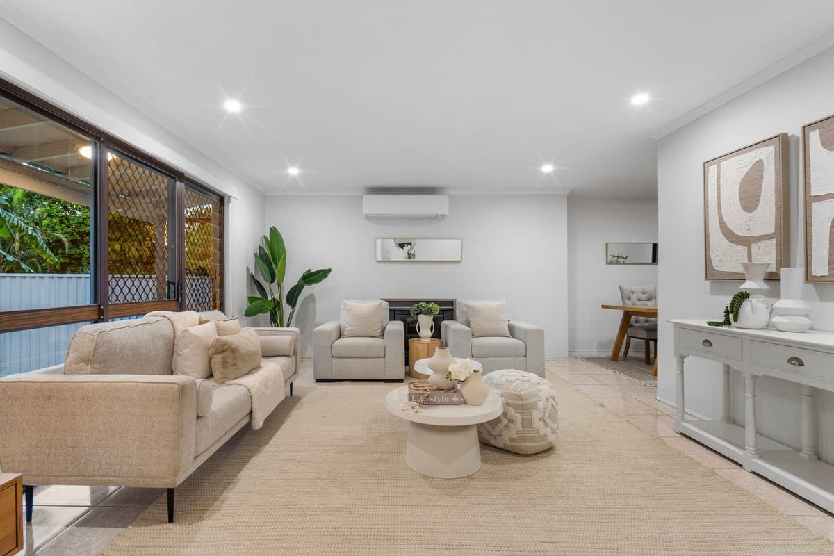 20 Juanita Grove, Springwood — photo 3 of 5