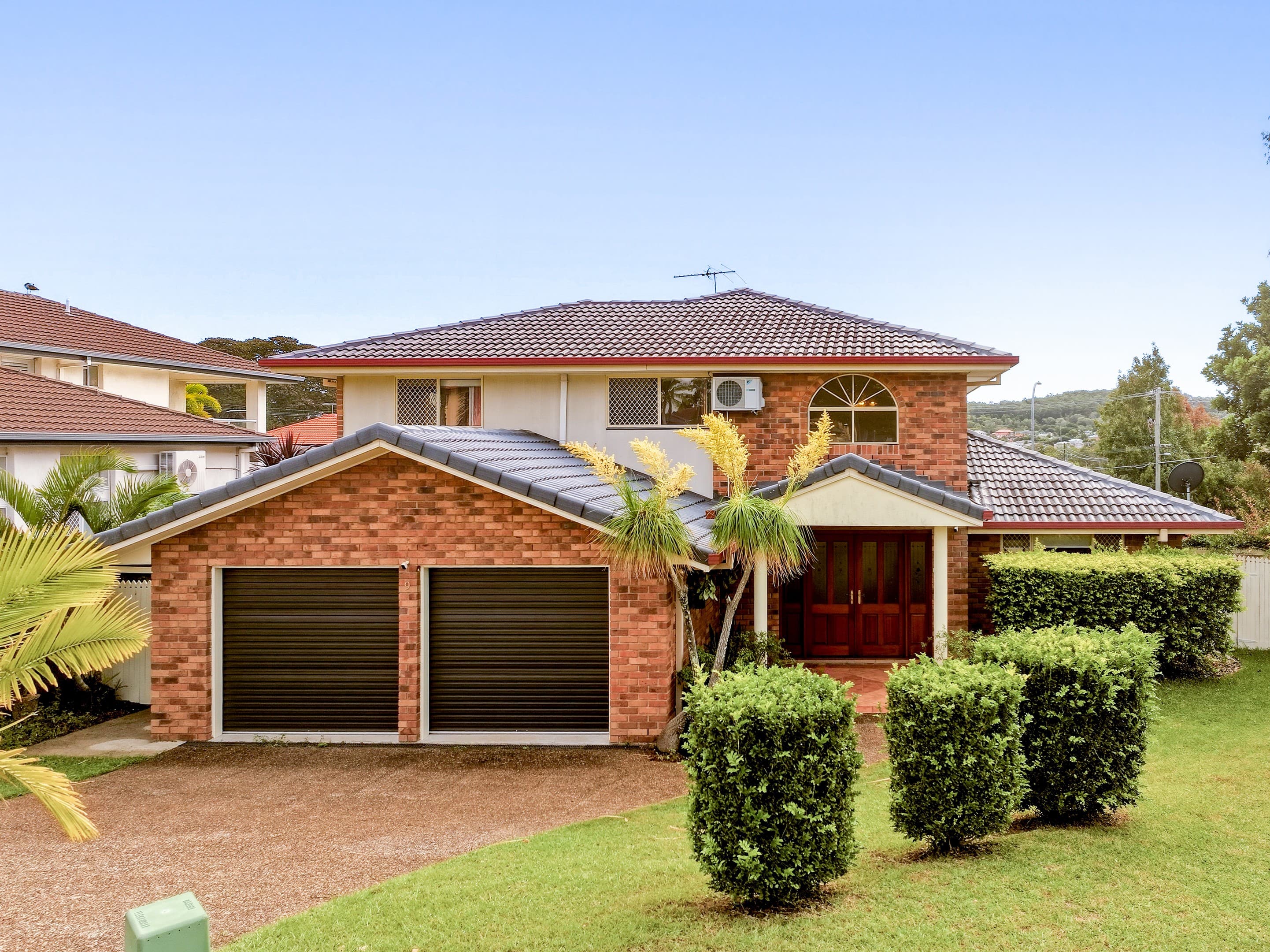 9 Carrington Place, Carindale — photo 2 of 5
